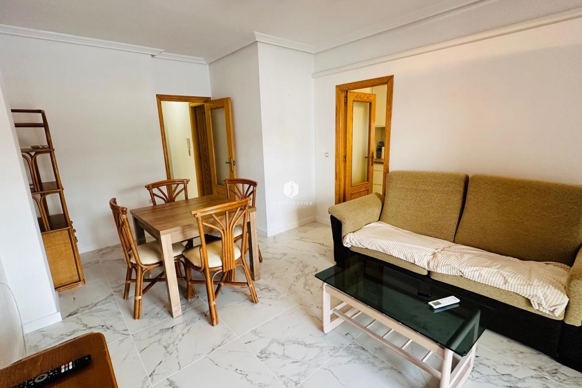 Aus zweiter Hand - Wohnung -
Torrevieja - Acequion