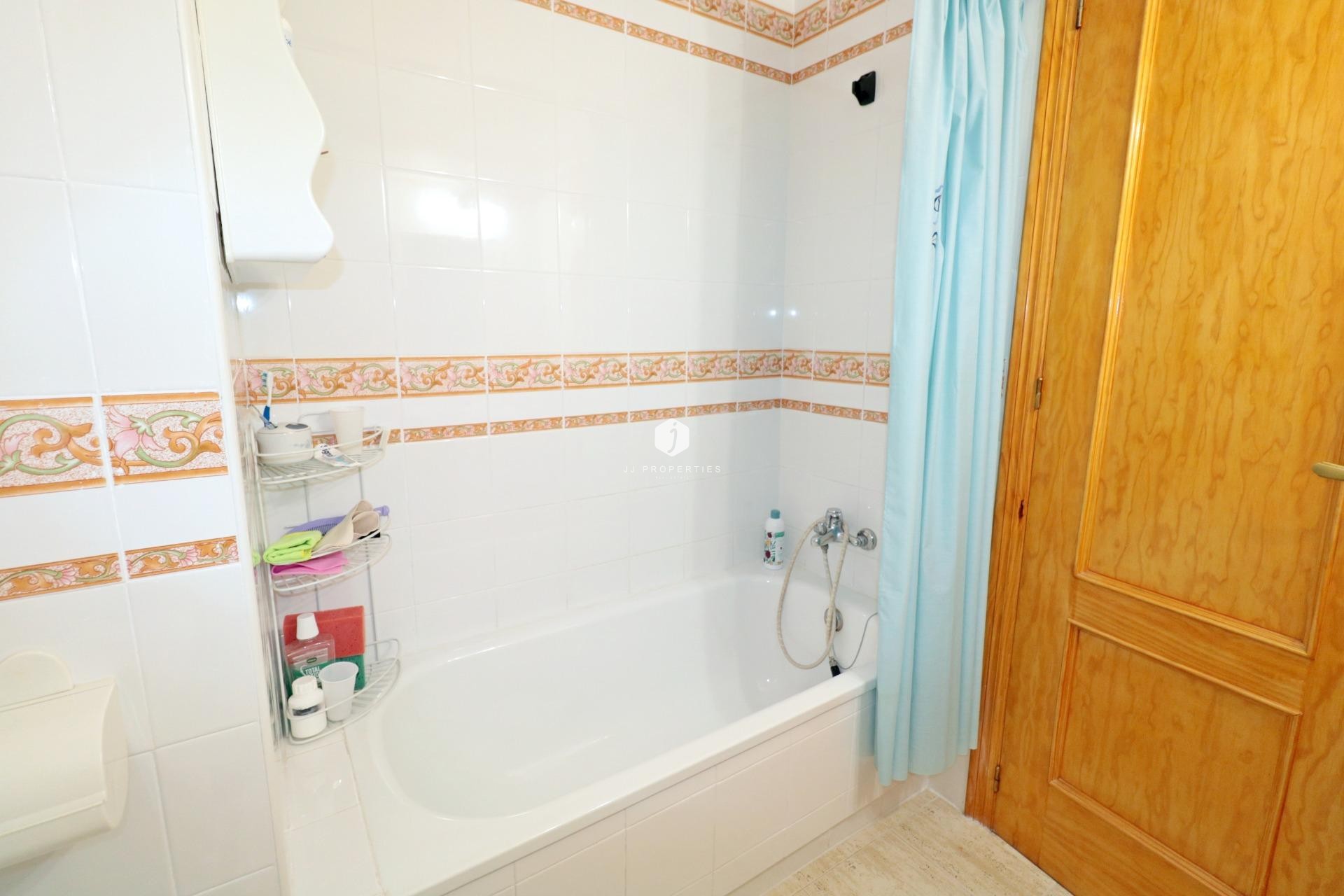 Aus zweiter Hand - Wohnung -
Torrevieja - Acequion