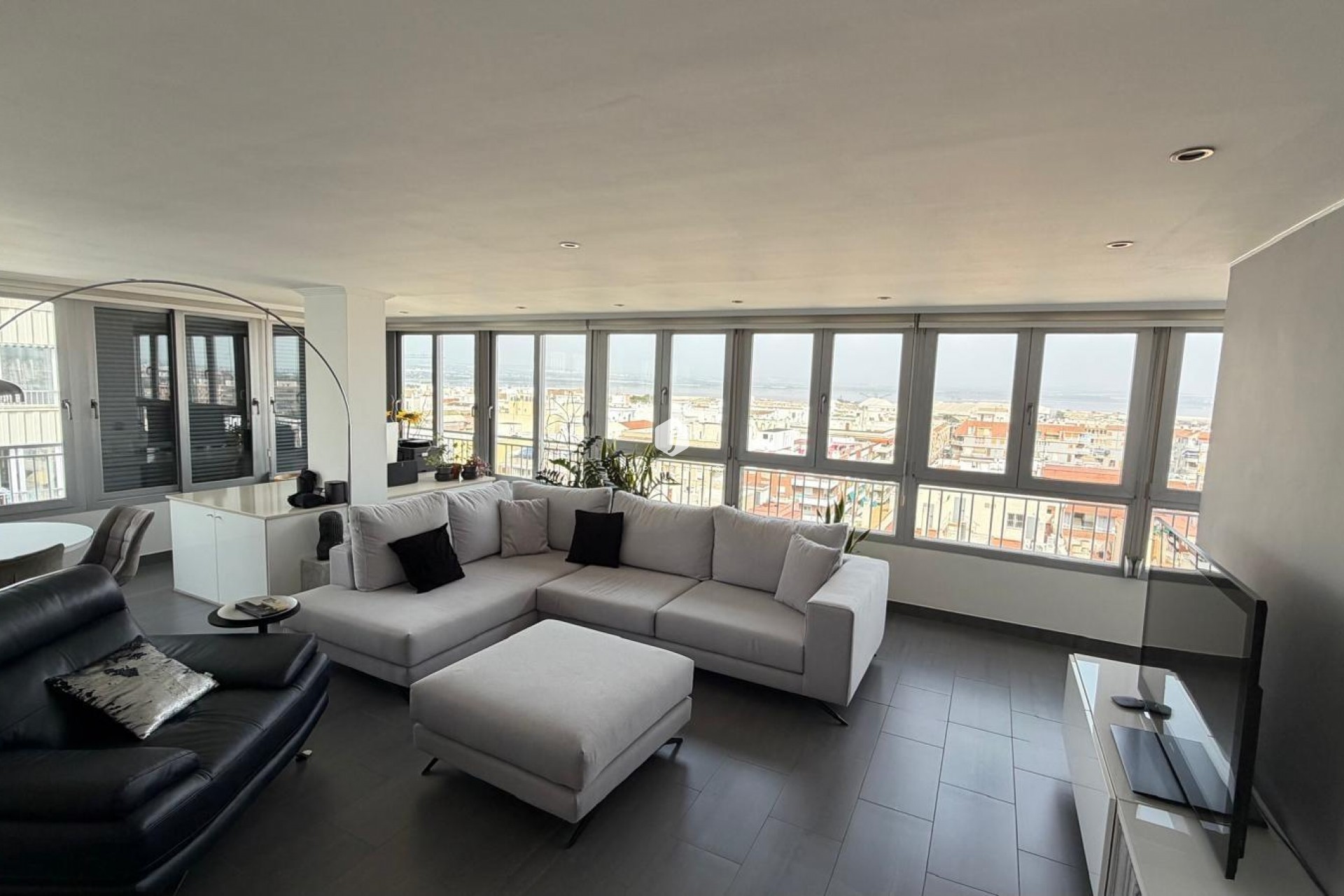 Aus zweiter Hand - Wohnung -
Torrevieja - Acequion