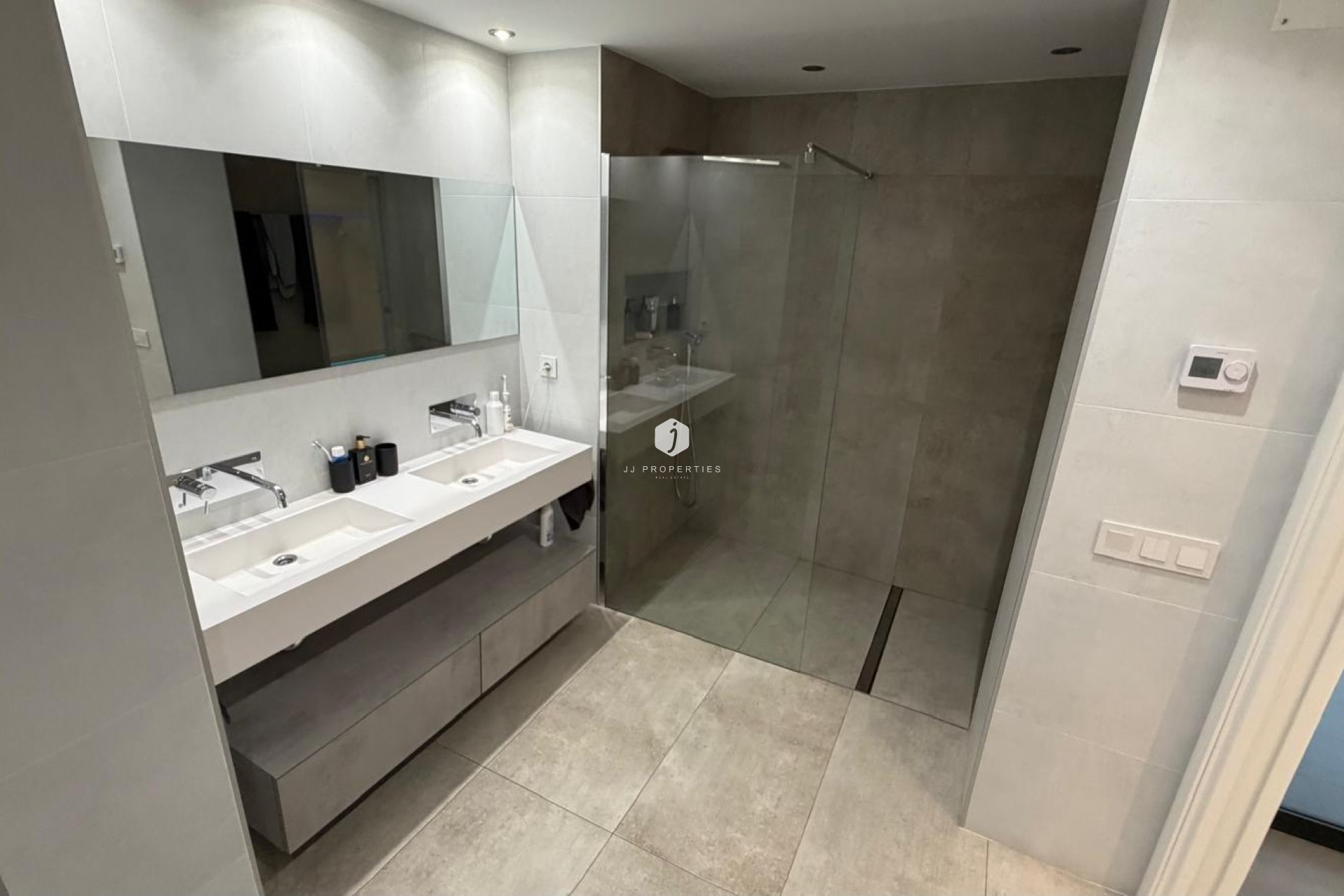Aus zweiter Hand - Wohnung -
Torrevieja - Acequion