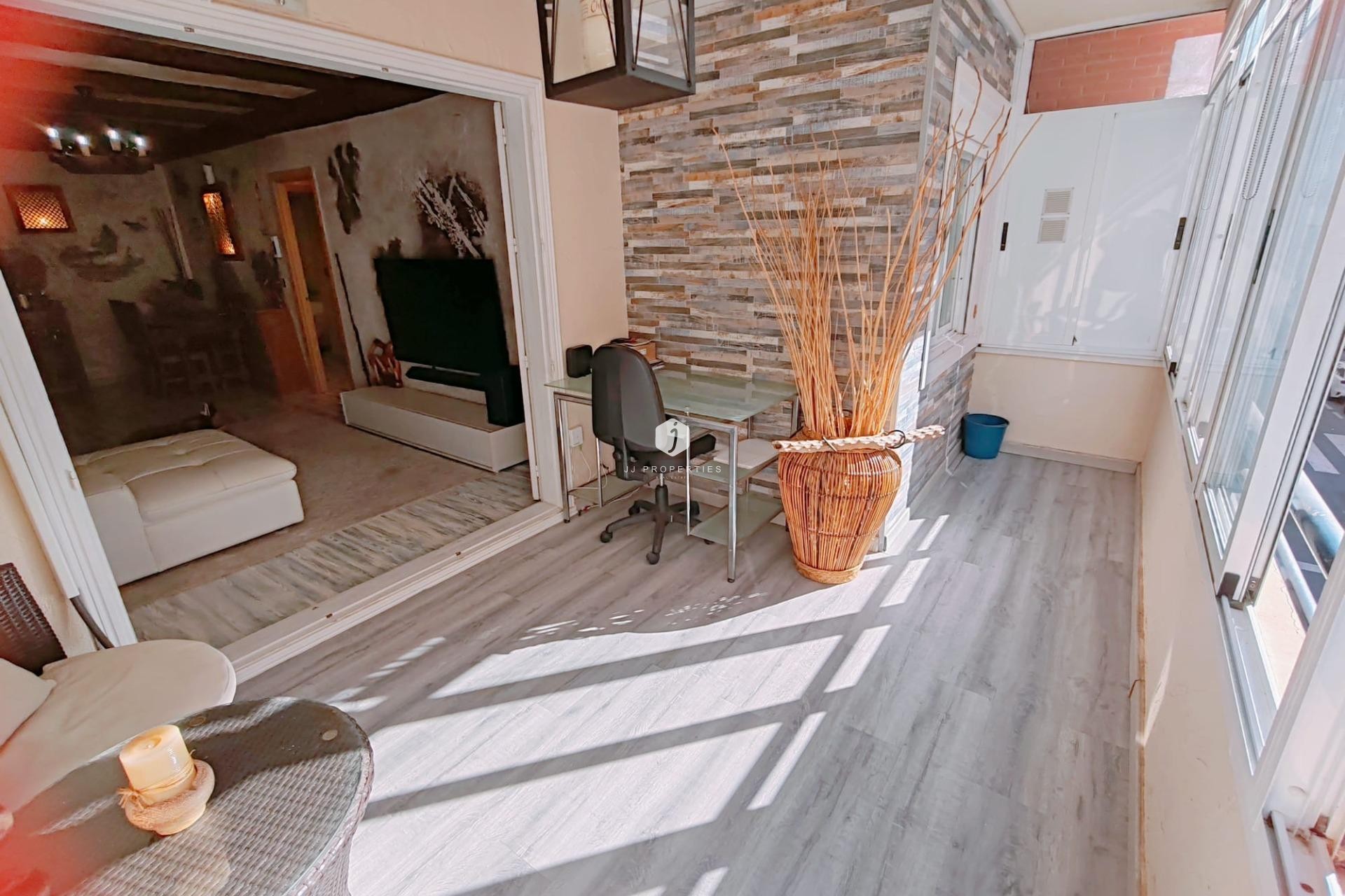 Aus zweiter Hand - Wohnung -
Torrevieja - Acequion