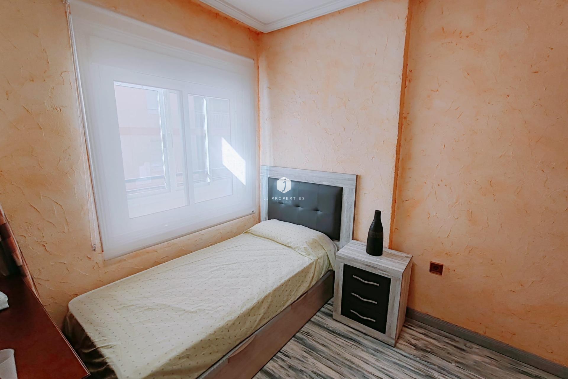 Aus zweiter Hand - Wohnung -
Torrevieja - Acequion