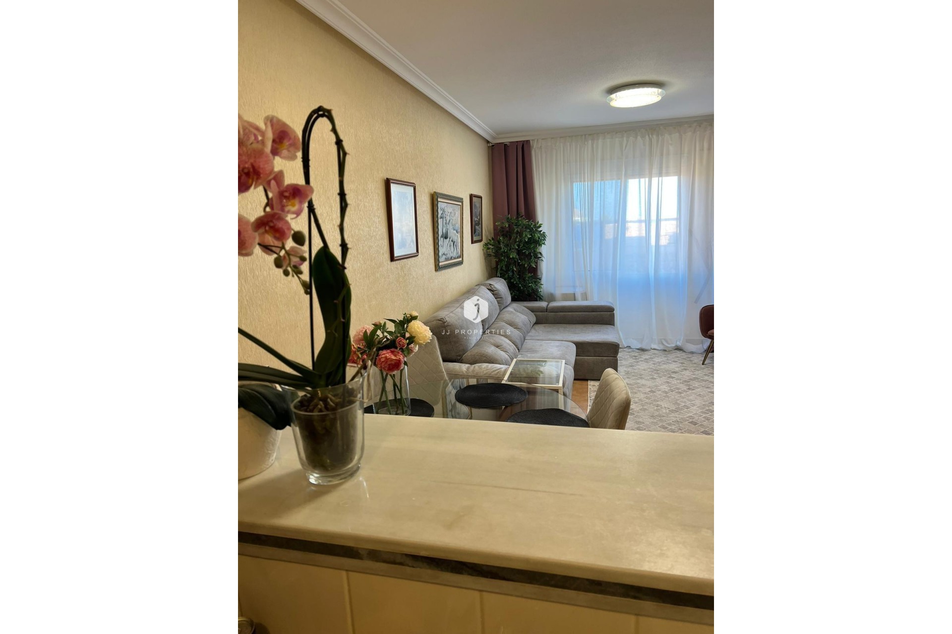 Aus zweiter Hand - Wohnung -
Torrevieja - aguas nuevas