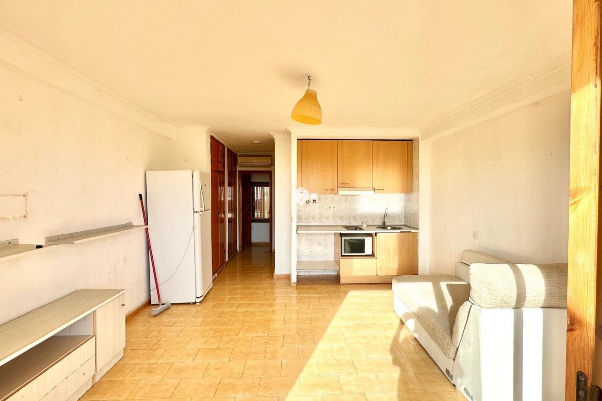 Aus zweiter Hand - Wohnung -
Torrevieja - aguas nuevas