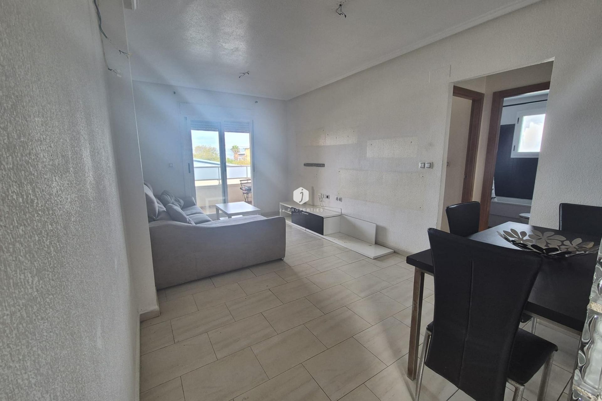 Aus zweiter Hand - Wohnung -
Torrevieja - aguas nuevas