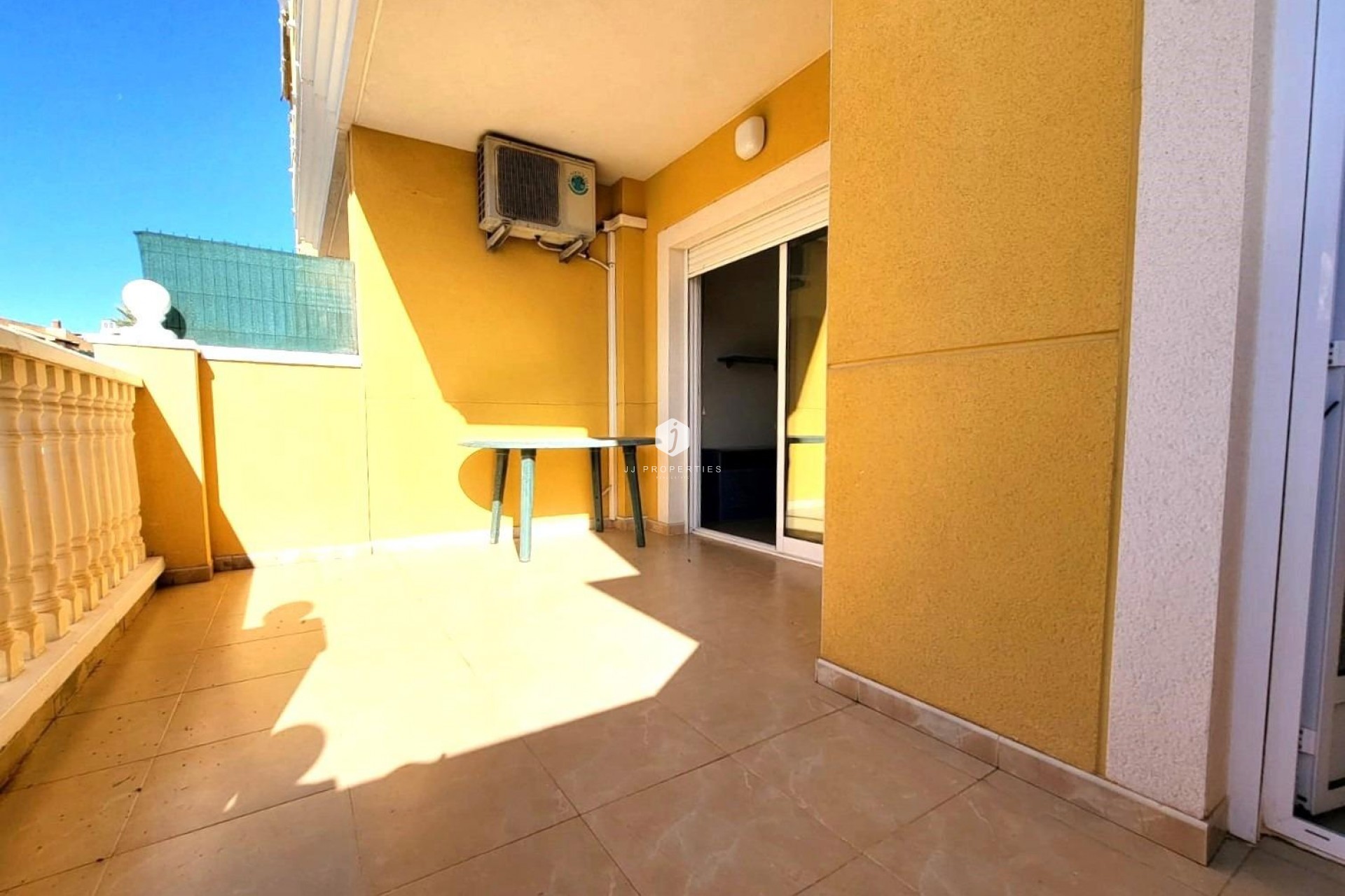 Aus zweiter Hand - Wohnung -
Torrevieja - aguas nuevas