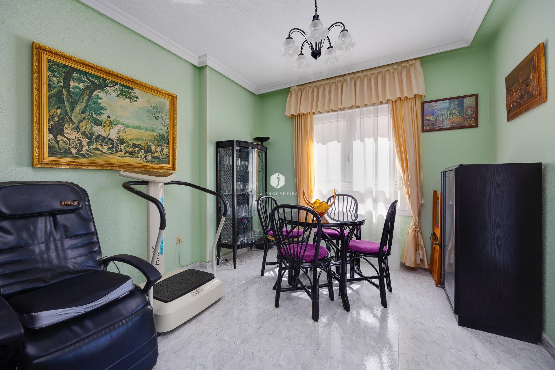 Aus zweiter Hand - Wohnung -
Torrevieja - Antonio Machado