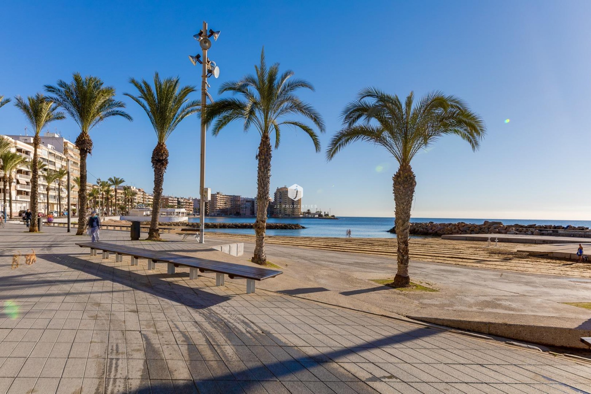 Aus zweiter Hand - Wohnung -
Torrevieja - Antonio Machado
