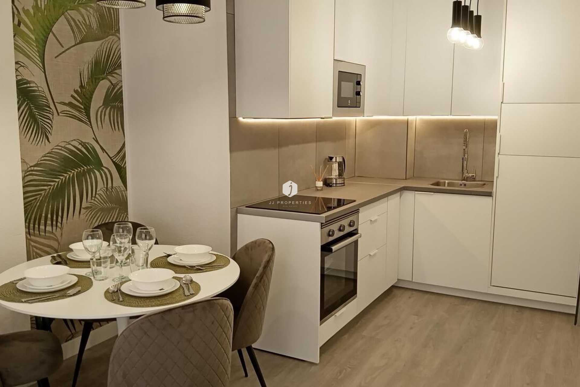 Aus zweiter Hand - Wohnung -
Torrevieja - CENTRE