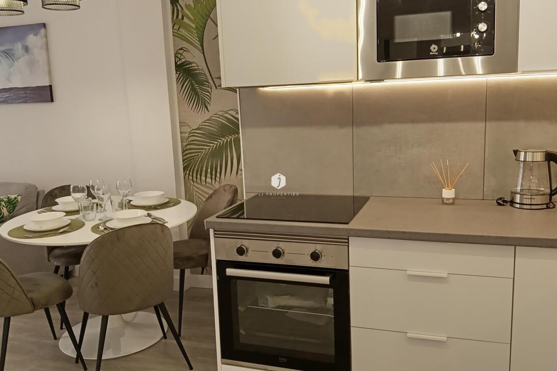 Aus zweiter Hand - Wohnung -
Torrevieja - CENTRE