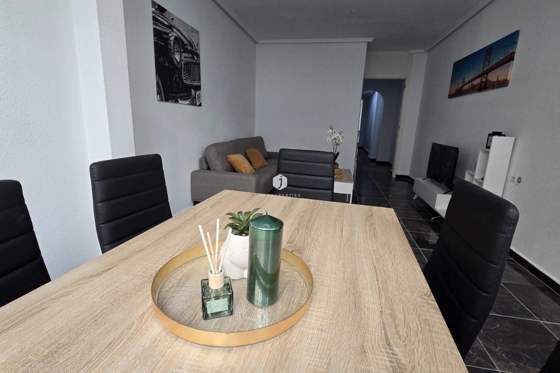 Aus zweiter Hand - Wohnung -
Torrevieja - Centro - Muelle Pesquero