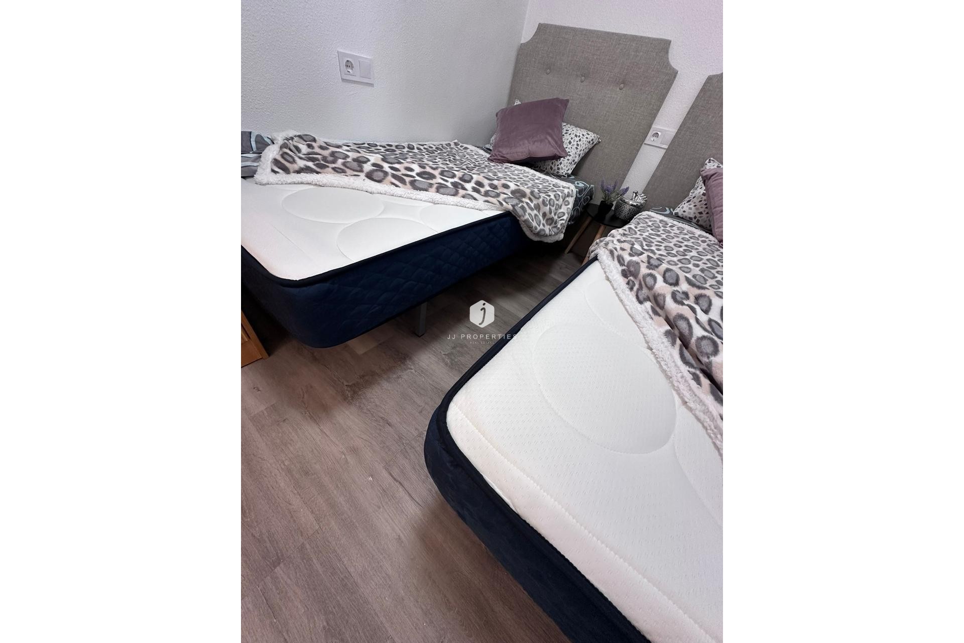 Aus zweiter Hand - Wohnung -
Torrevieja - Centro - Muelle Pesquero