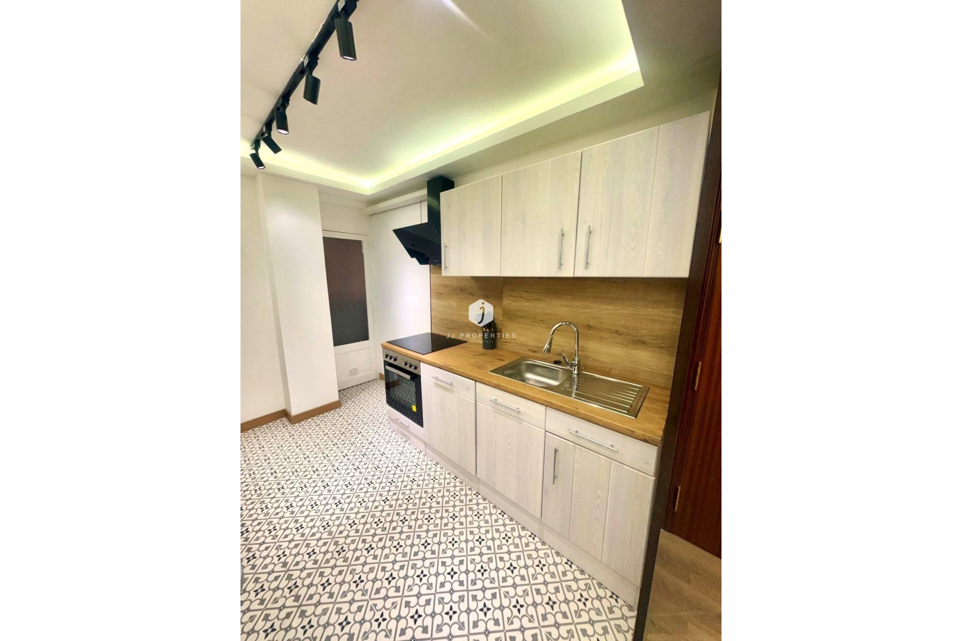 Aus zweiter Hand - Wohnung -
Torrevieja - Centro - Muelle Pesquero