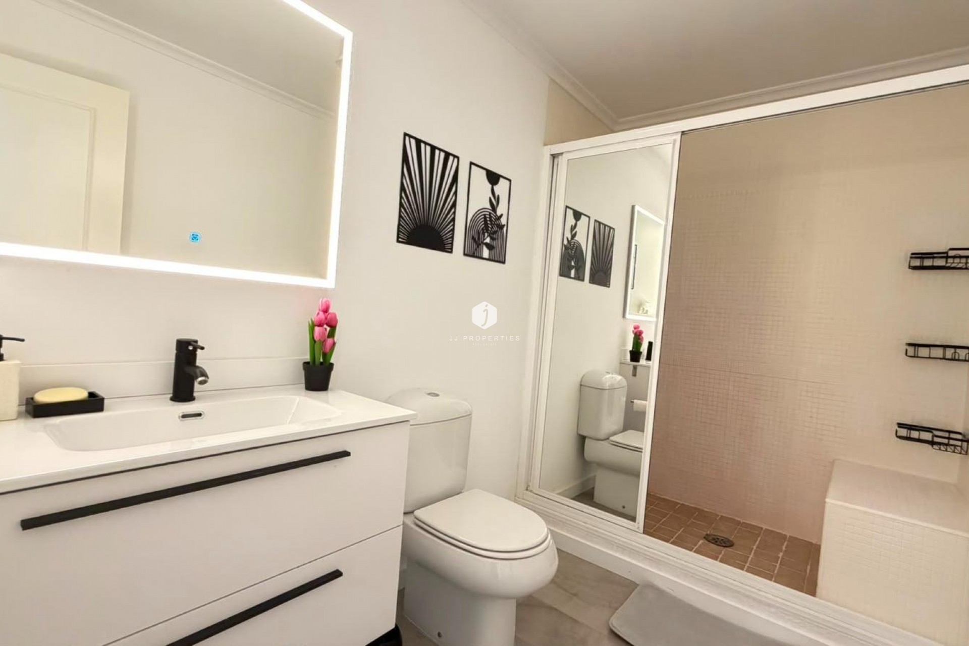 Aus zweiter Hand - Wohnung -
Torrevieja - Centro - Muelle Pesquero