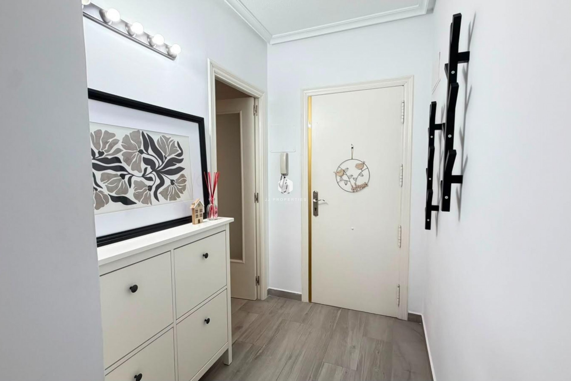 Aus zweiter Hand - Wohnung -
Torrevieja - Centro - Muelle Pesquero