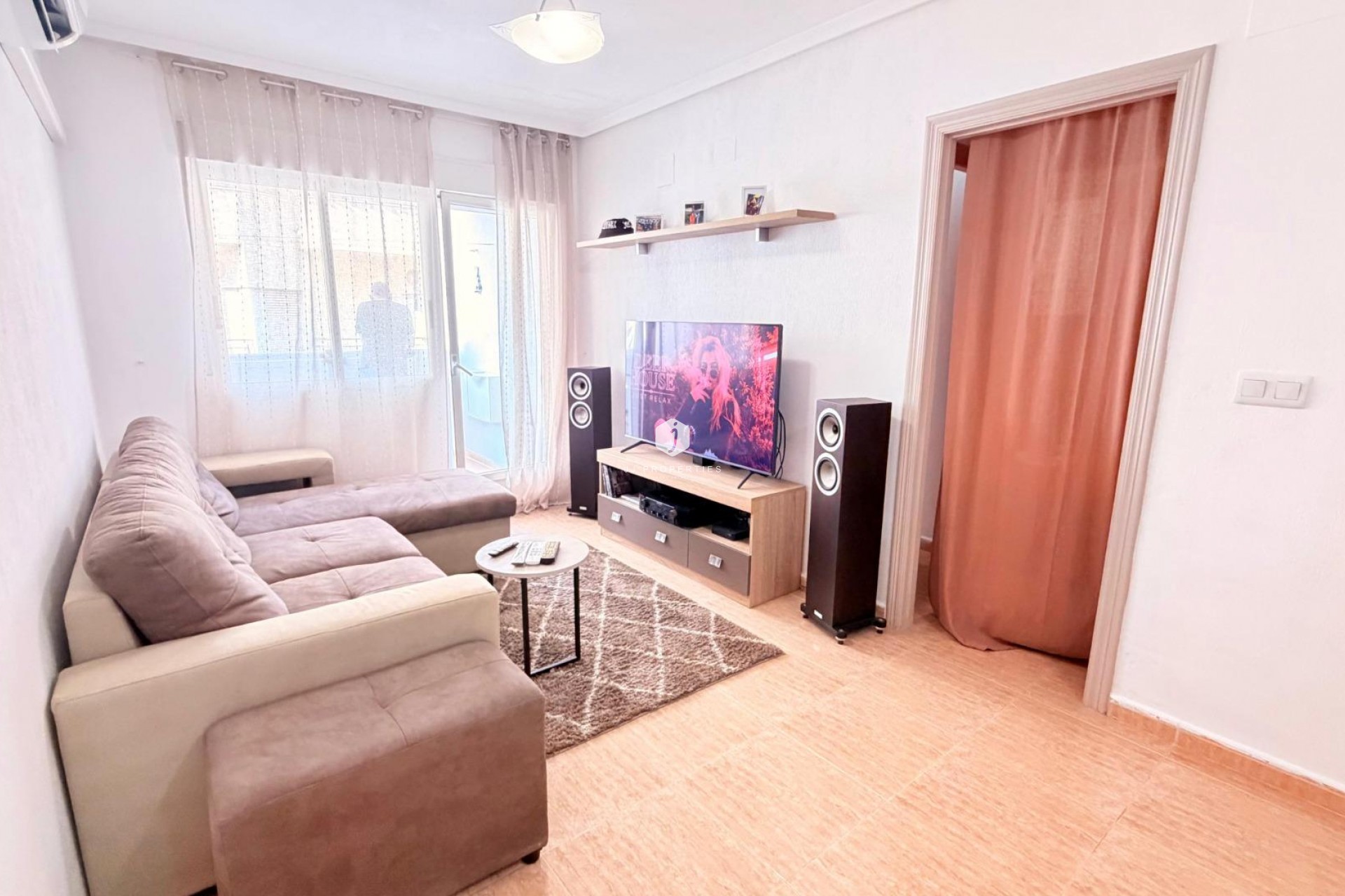Aus zweiter Hand - Wohnung -
Torrevieja - Centro - Muelle Pesquero