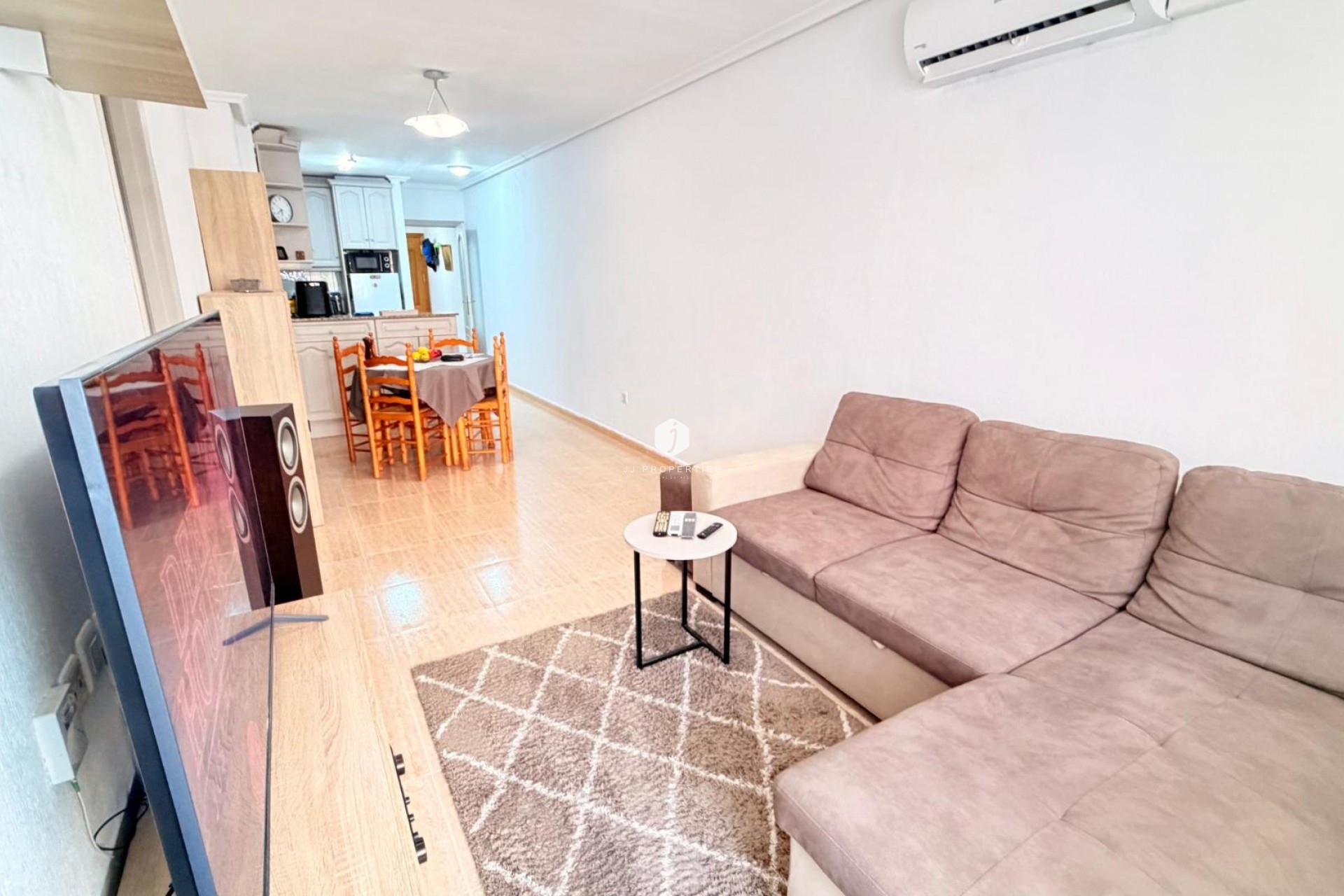 Aus zweiter Hand - Wohnung -
Torrevieja - Centro - Muelle Pesquero