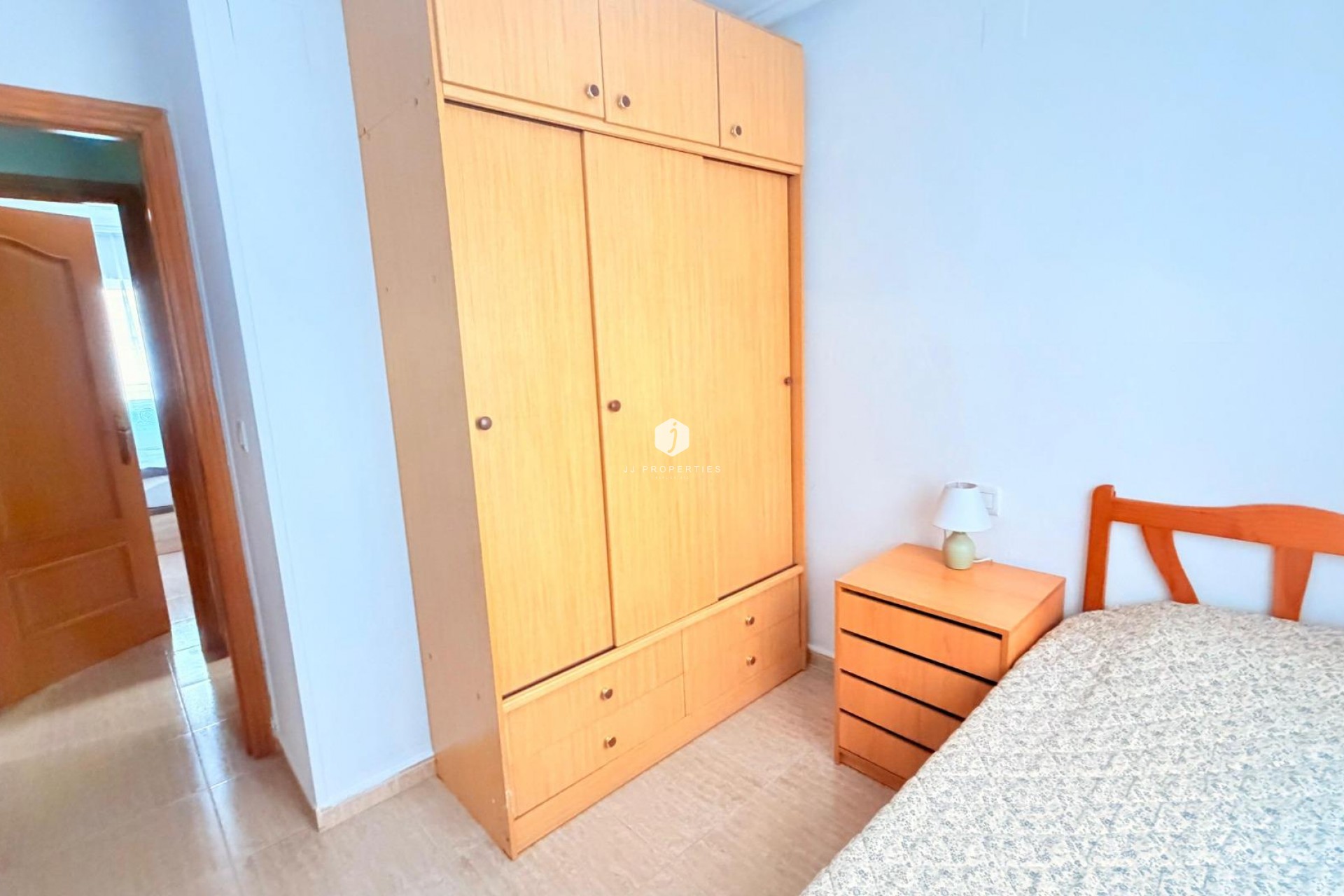 Aus zweiter Hand - Wohnung -
Torrevieja - Centro - Muelle Pesquero