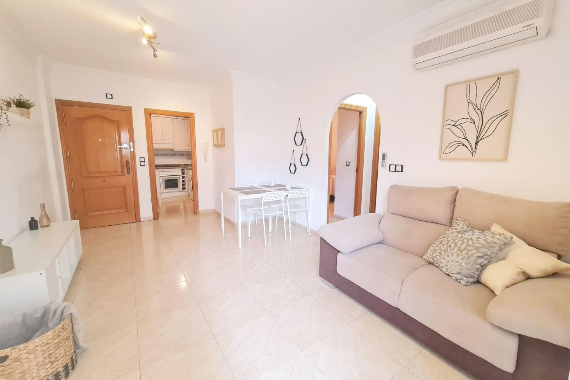 Aus zweiter Hand - Wohnung -
Torrevieja - Centro