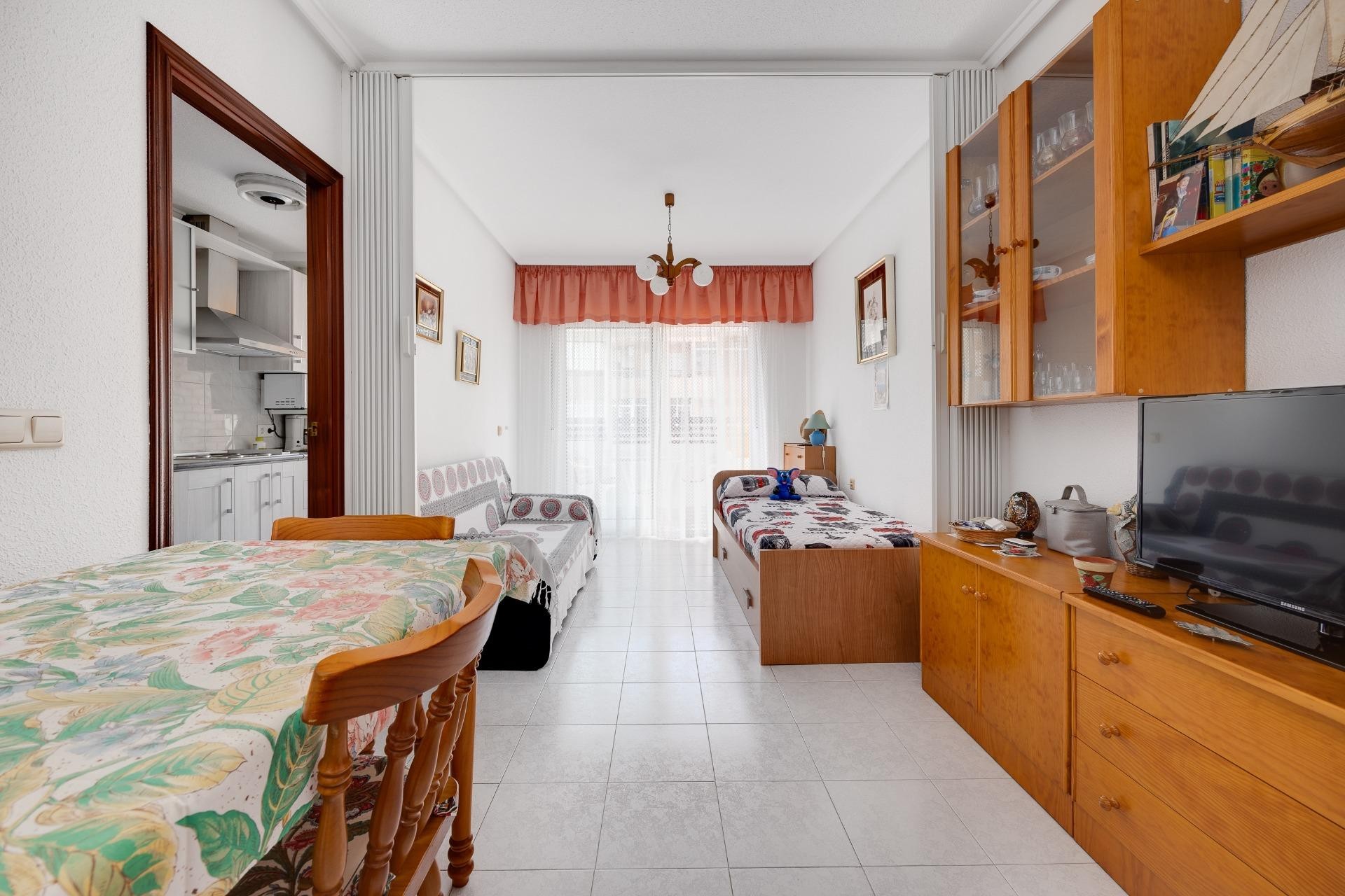 Aus zweiter Hand - Wohnung -
Torrevieja - Centro