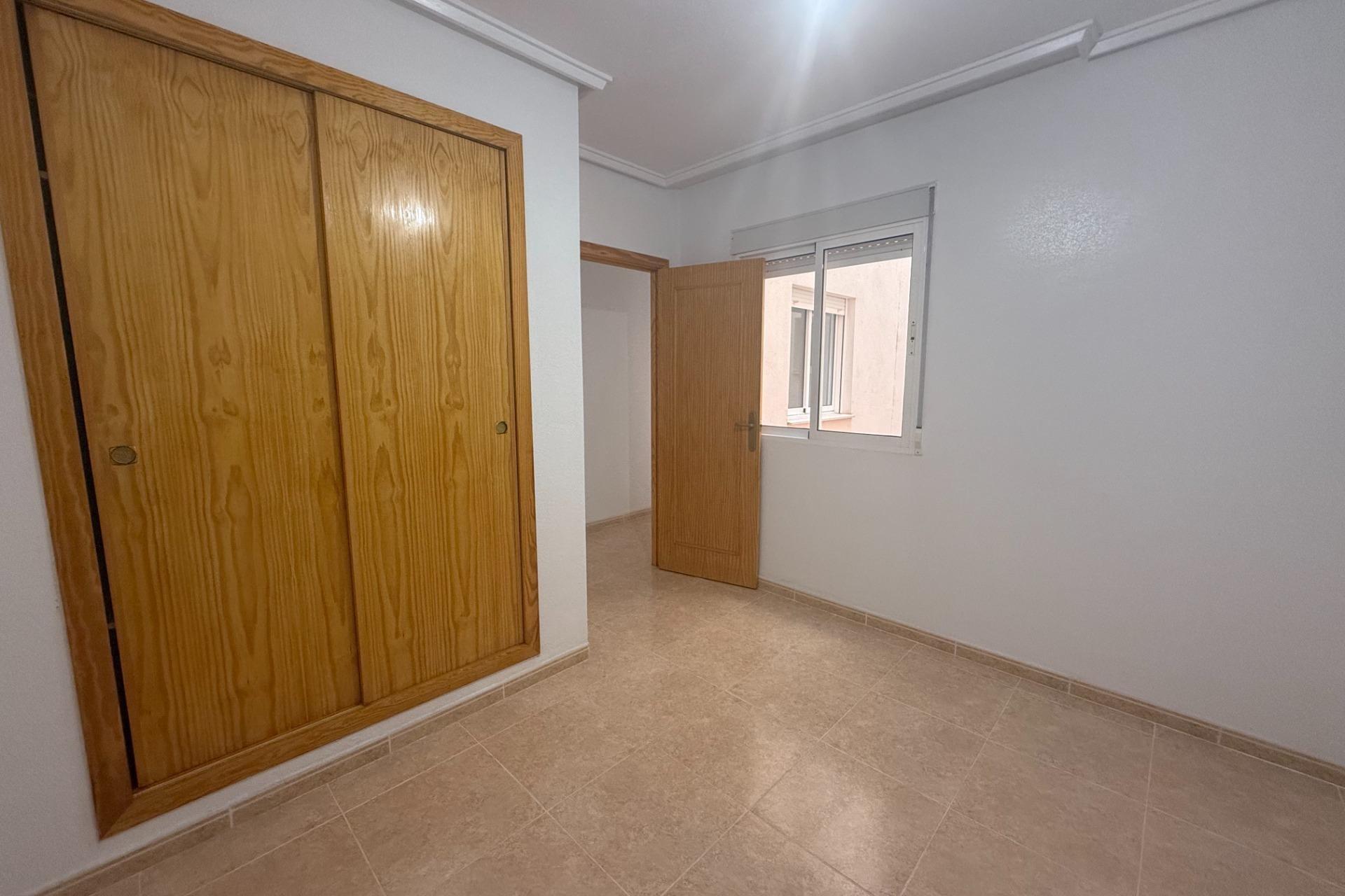 Aus zweiter Hand - Wohnung -
Torrevieja - Centro