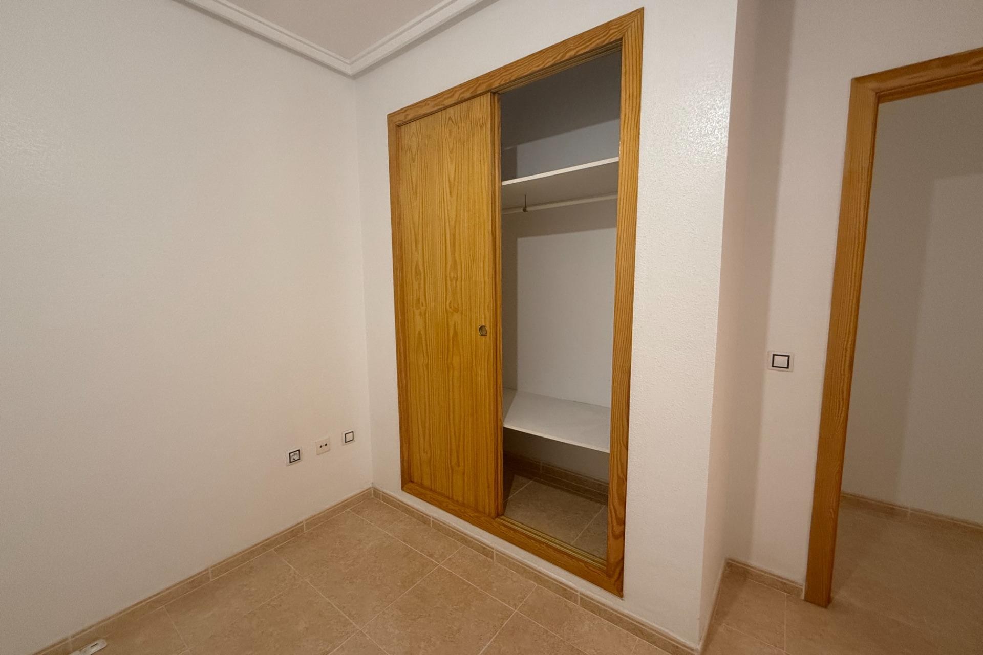 Aus zweiter Hand - Wohnung -
Torrevieja - Centro