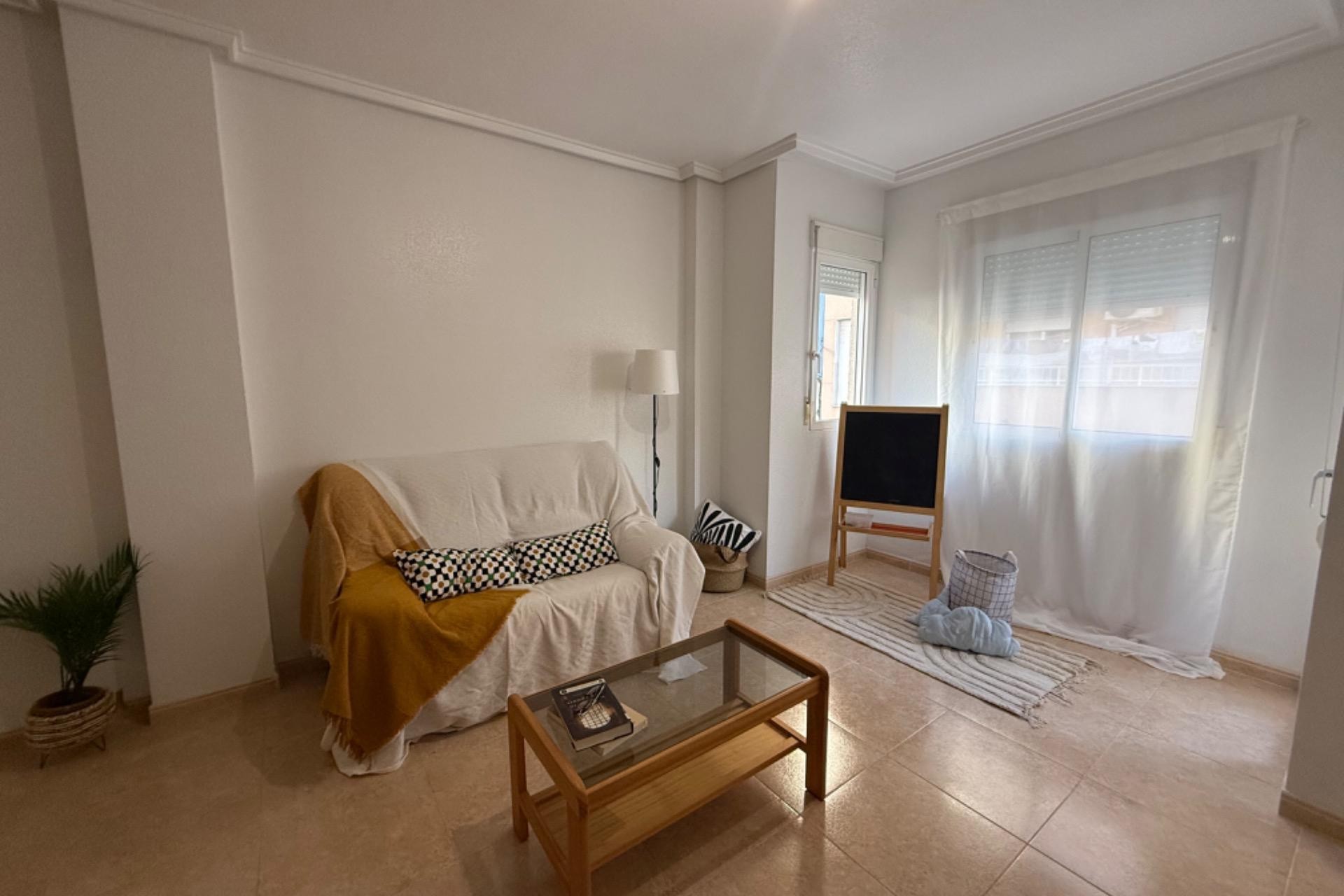 Aus zweiter Hand - Wohnung -
Torrevieja - Centro