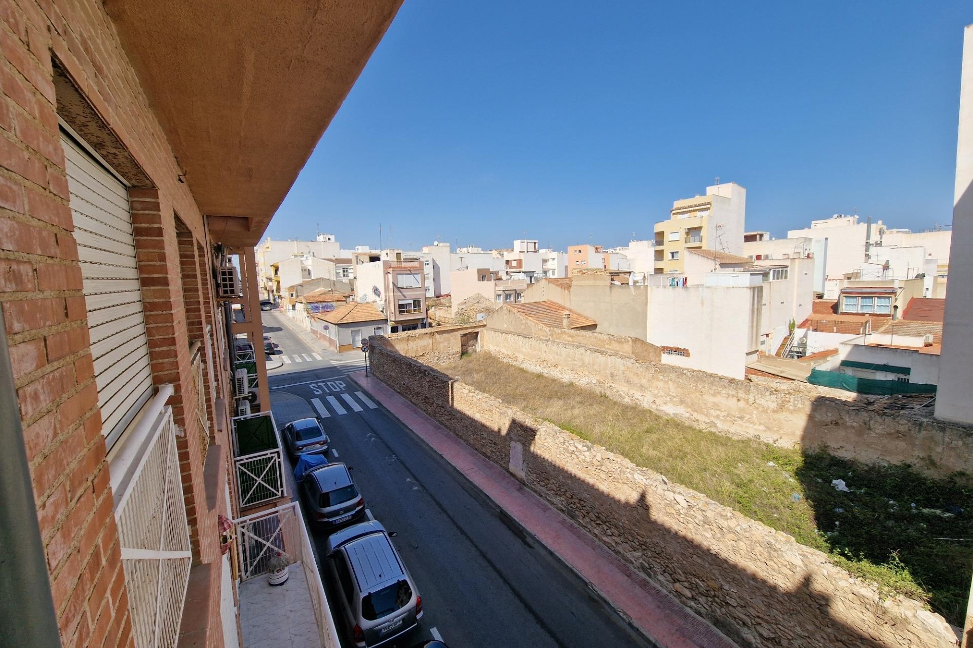 Aus zweiter Hand - Wohnung -
Torrevieja - Centro