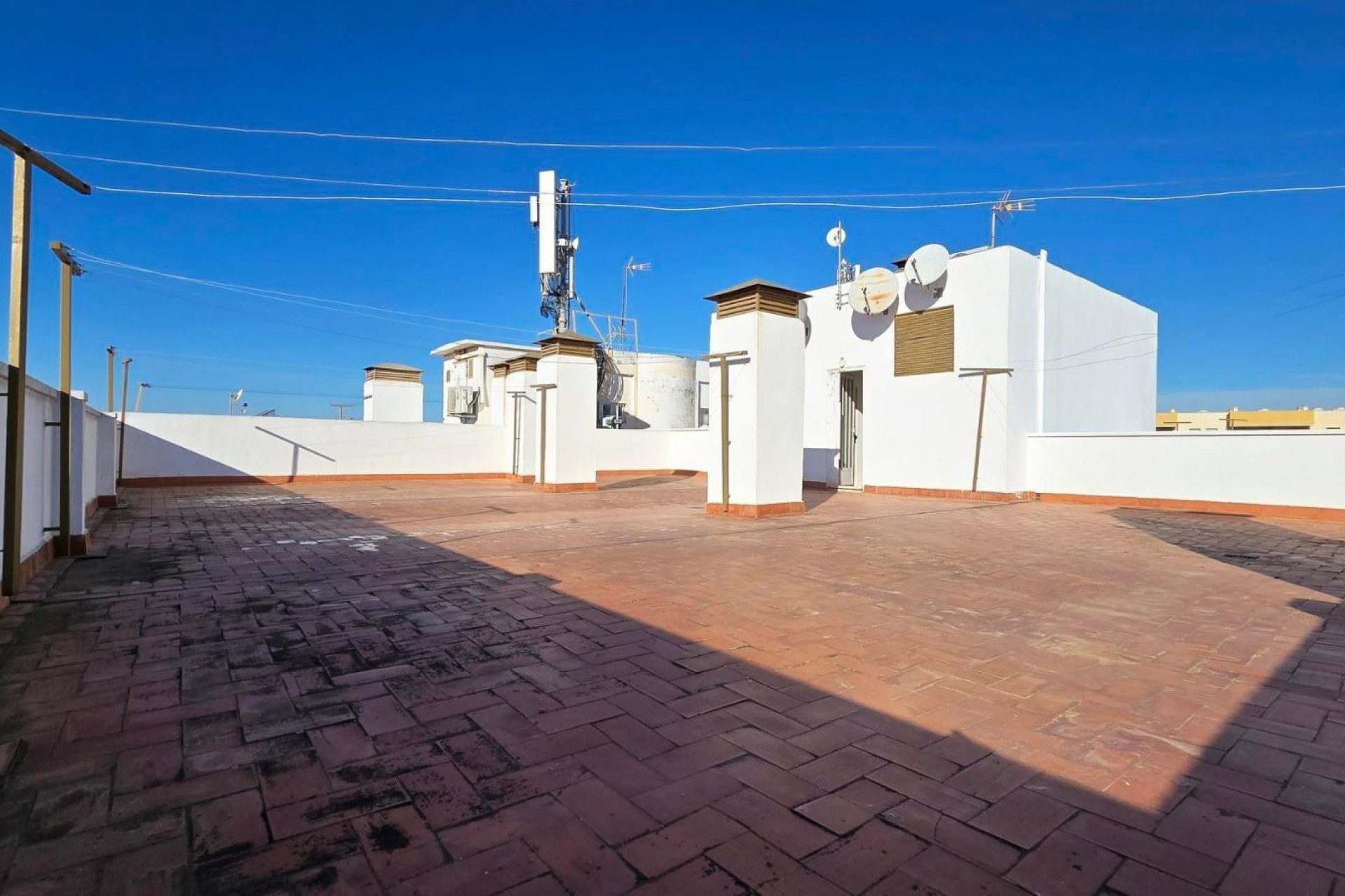 Aus zweiter Hand - Wohnung -
Torrevieja - Centro