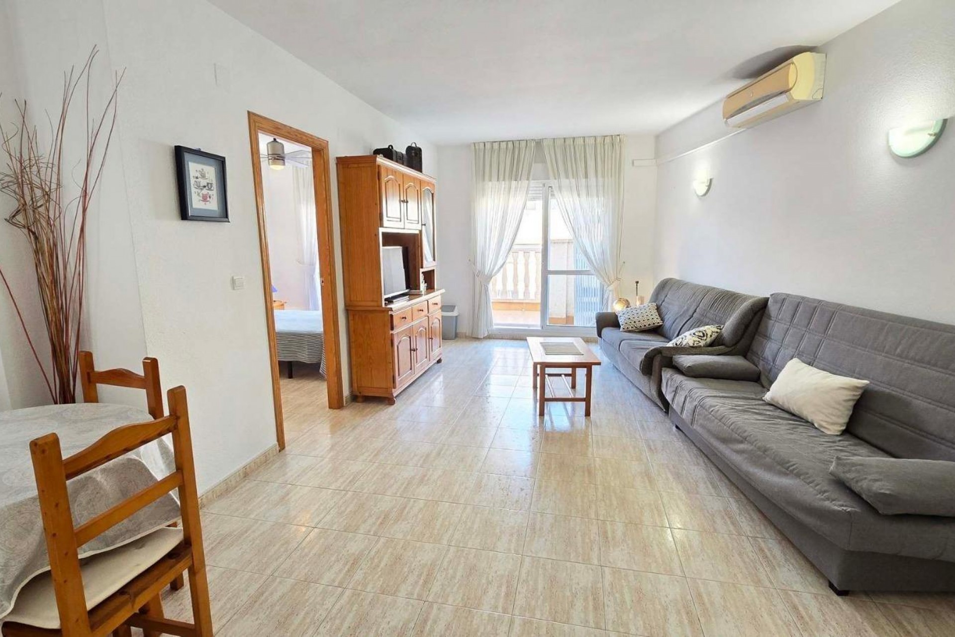 Aus zweiter Hand - Wohnung -
Torrevieja - Centro