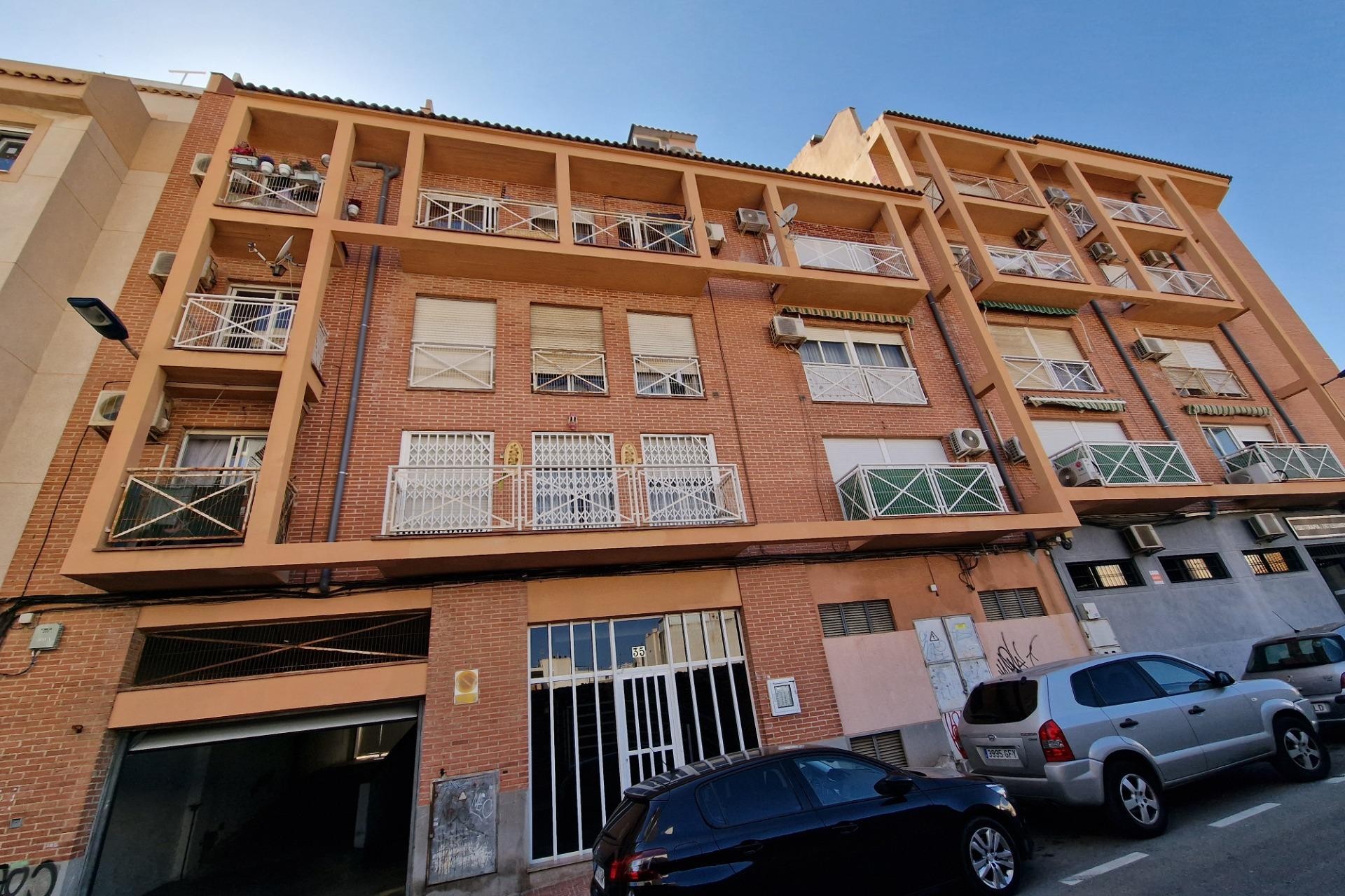 Aus zweiter Hand - Wohnung -
Torrevieja - Centro