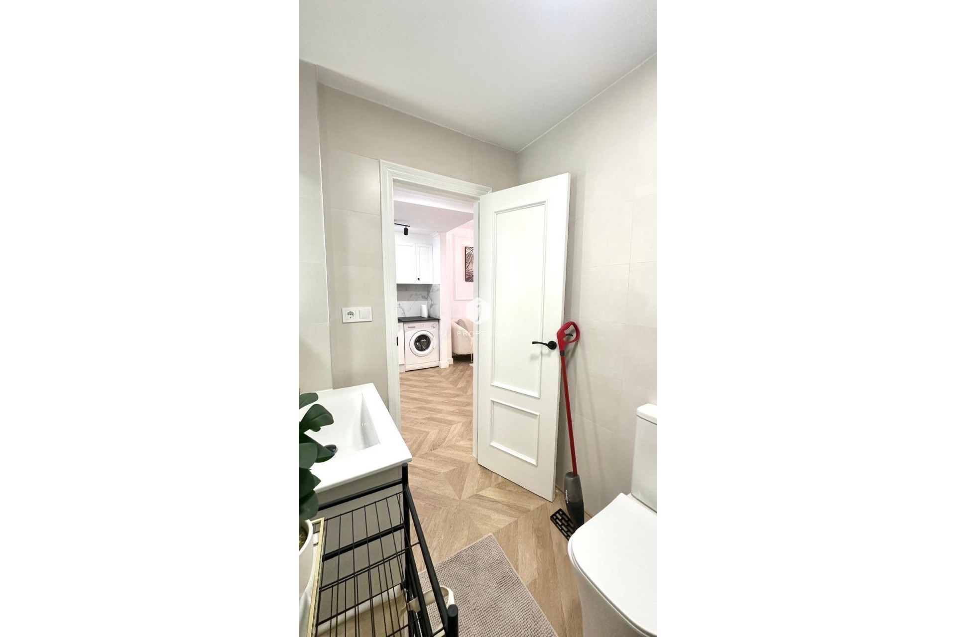 Aus zweiter Hand - Wohnung -
Torrevieja - Centro