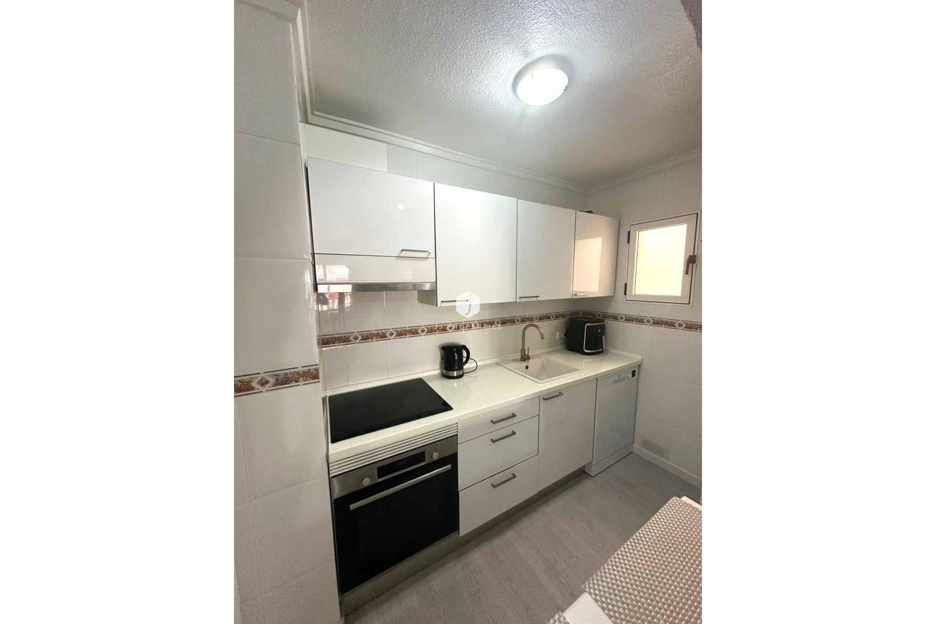 Aus zweiter Hand - Wohnung -
Torrevieja - Centro