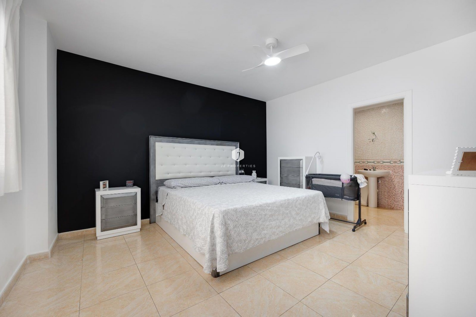 Aus zweiter Hand - Wohnung -
Torrevieja - Centro