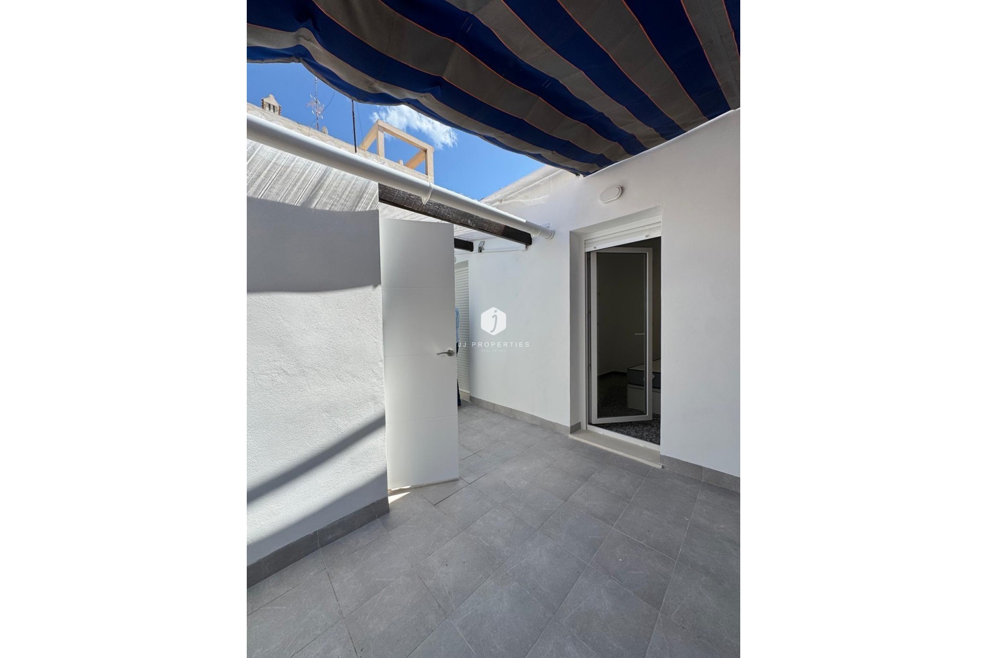 Aus zweiter Hand - Wohnung -
Torrevieja - Centro
