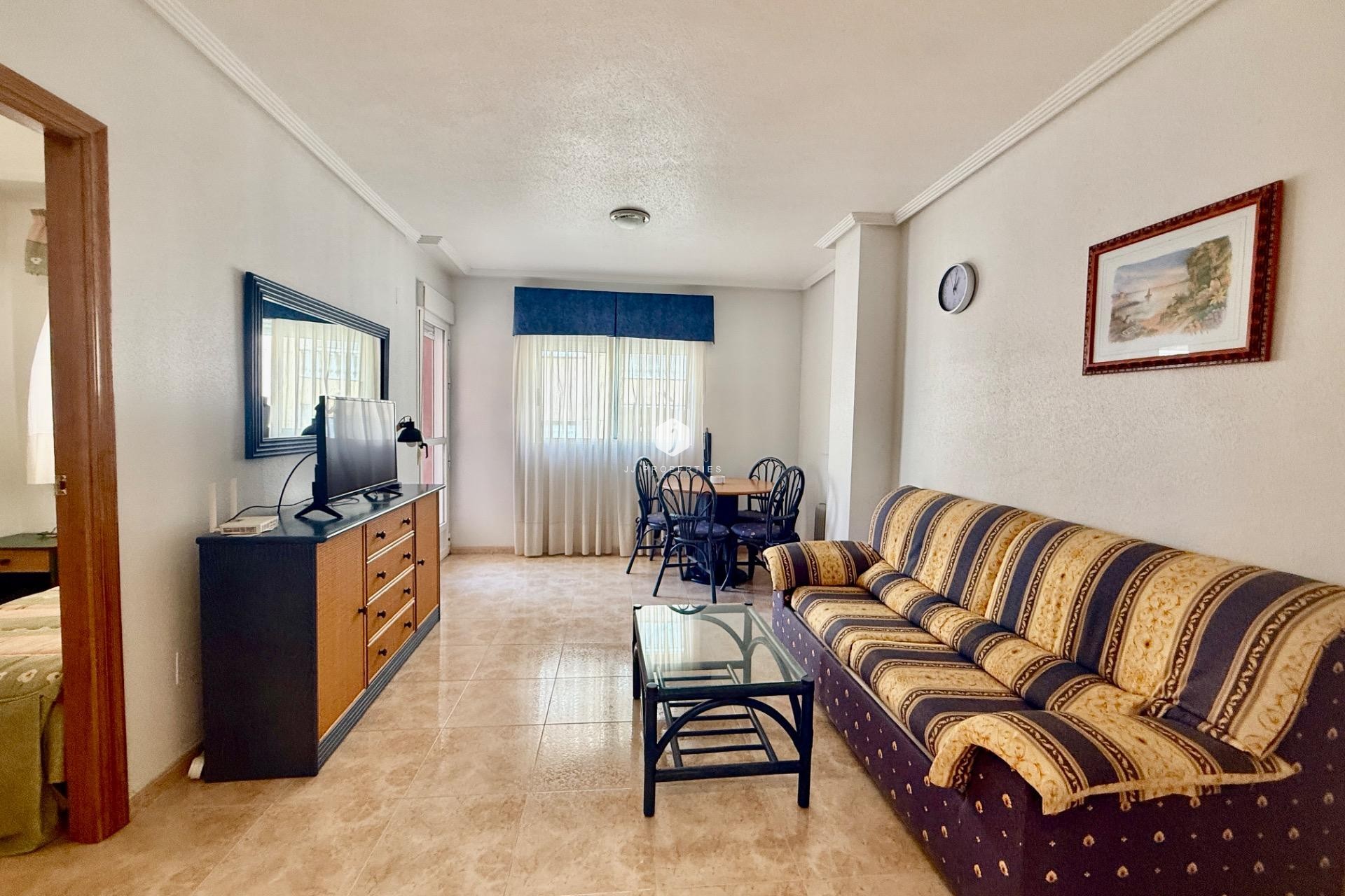 Aus zweiter Hand - Wohnung -
Torrevieja - Centro