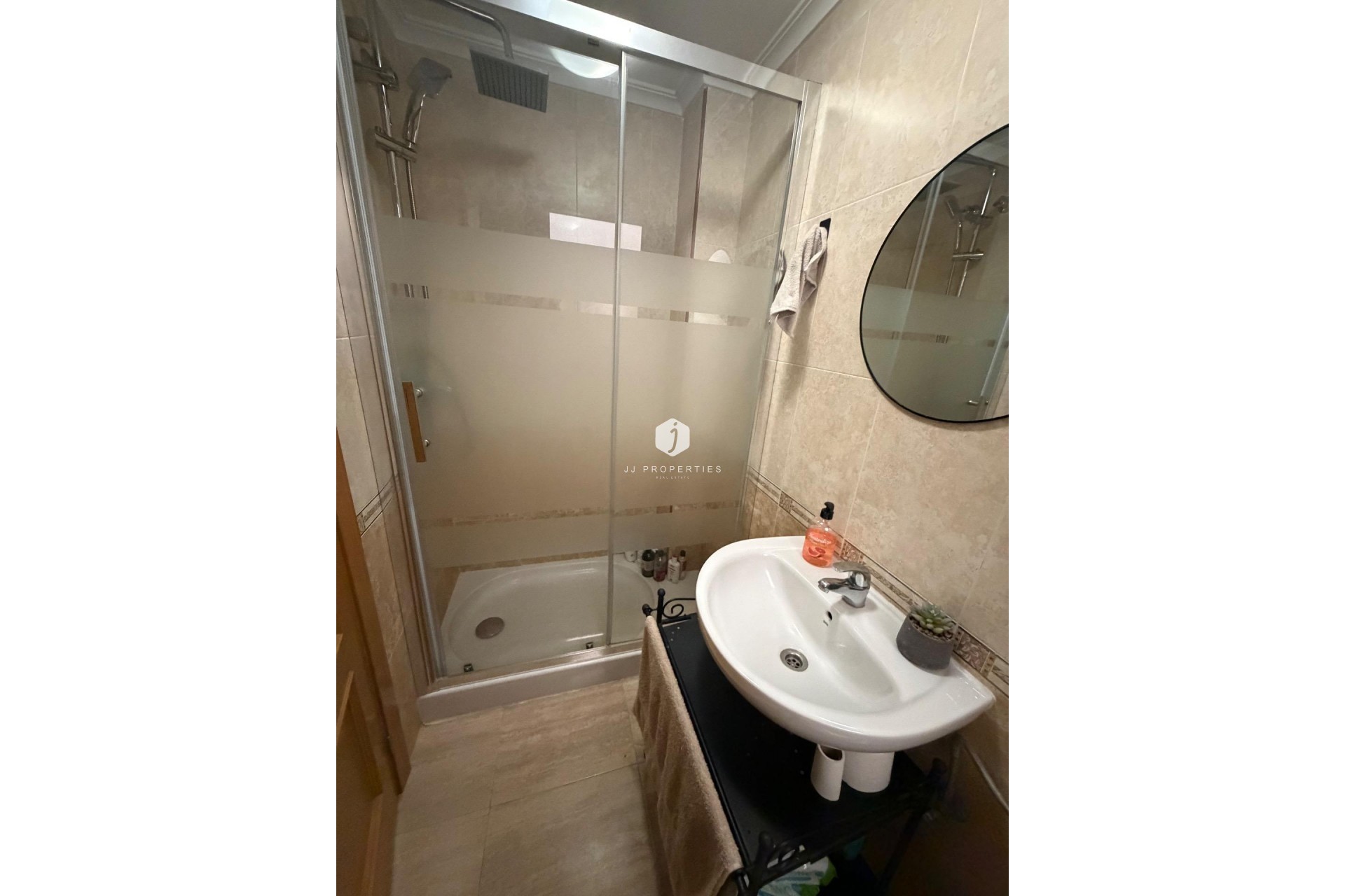 Aus zweiter Hand - Wohnung -
Torrevieja - Centro