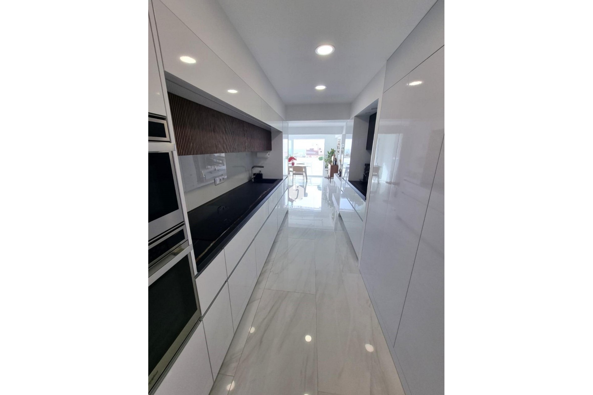 Aus zweiter Hand - Wohnung -
Torrevieja - Centro