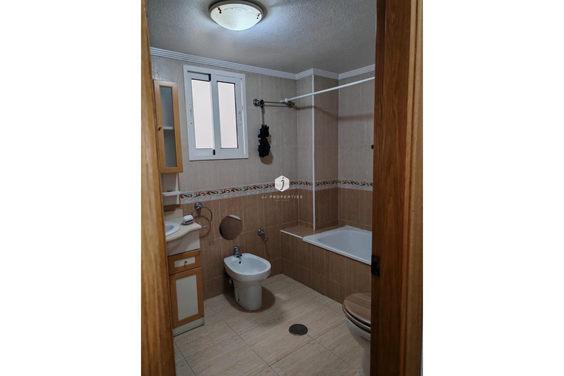 Aus zweiter Hand - Wohnung -
Torrevieja - Centro