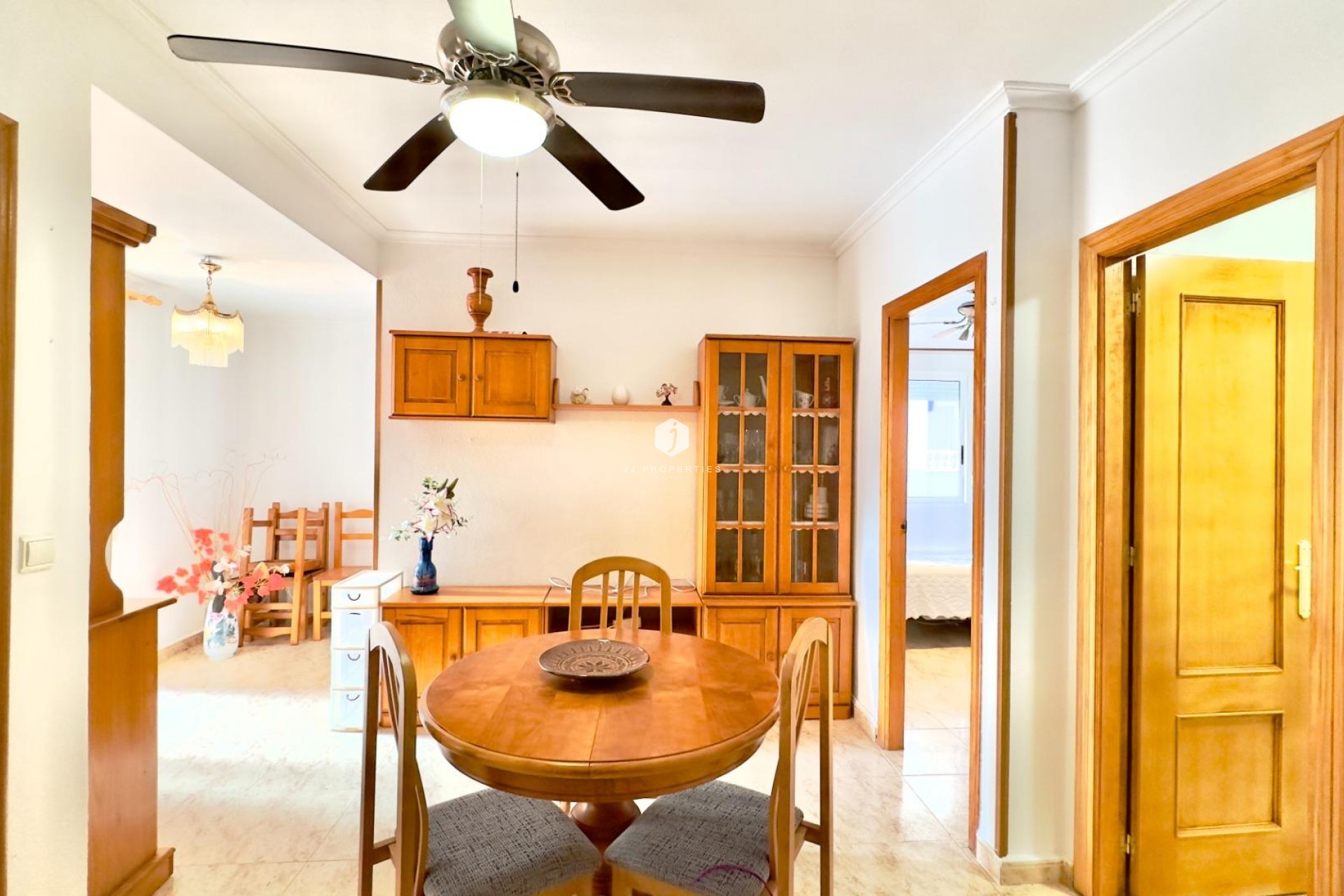 Aus zweiter Hand - Wohnung -
Torrevieja - Centro