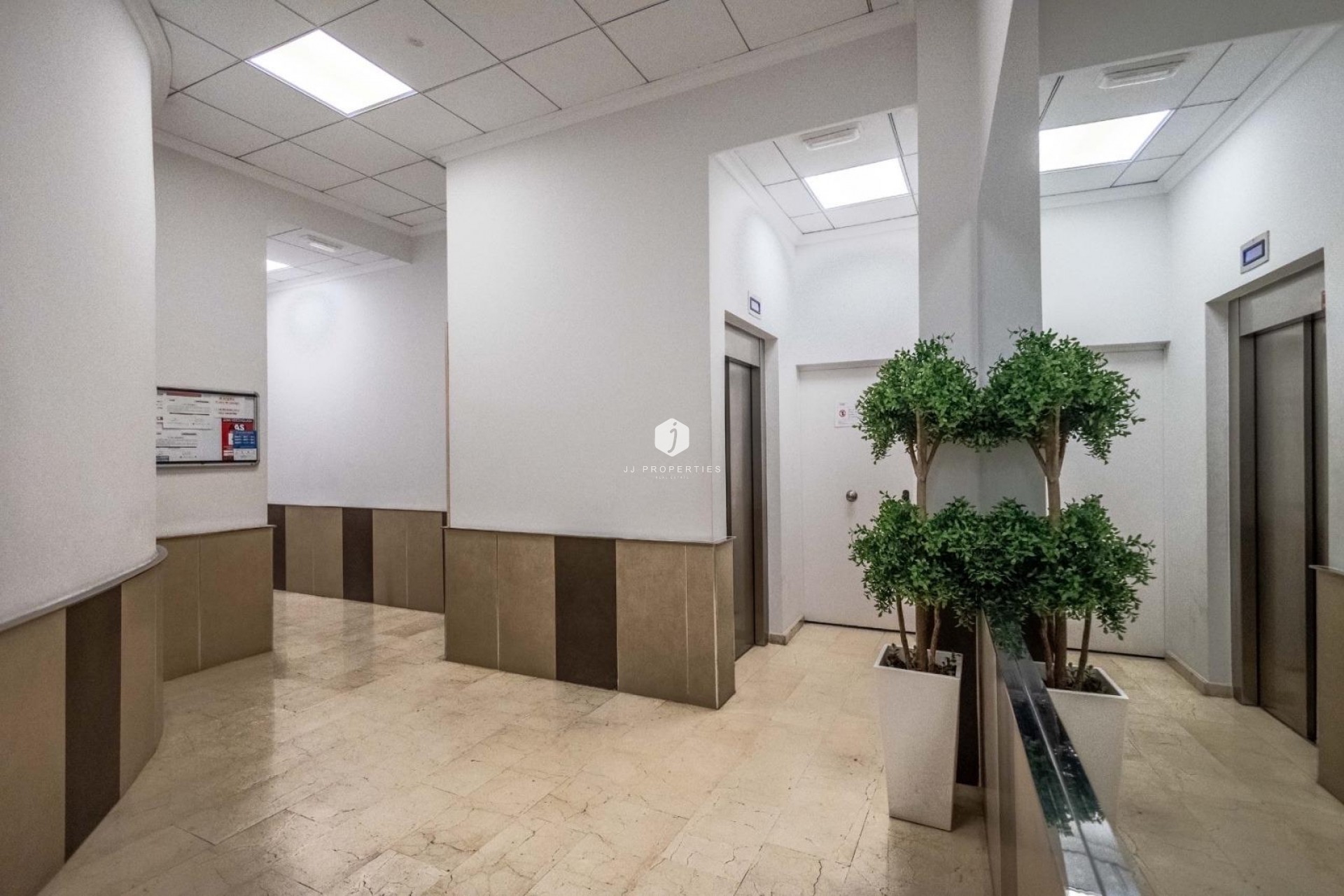 Aus zweiter Hand - Wohnung -
Torrevieja - Centro