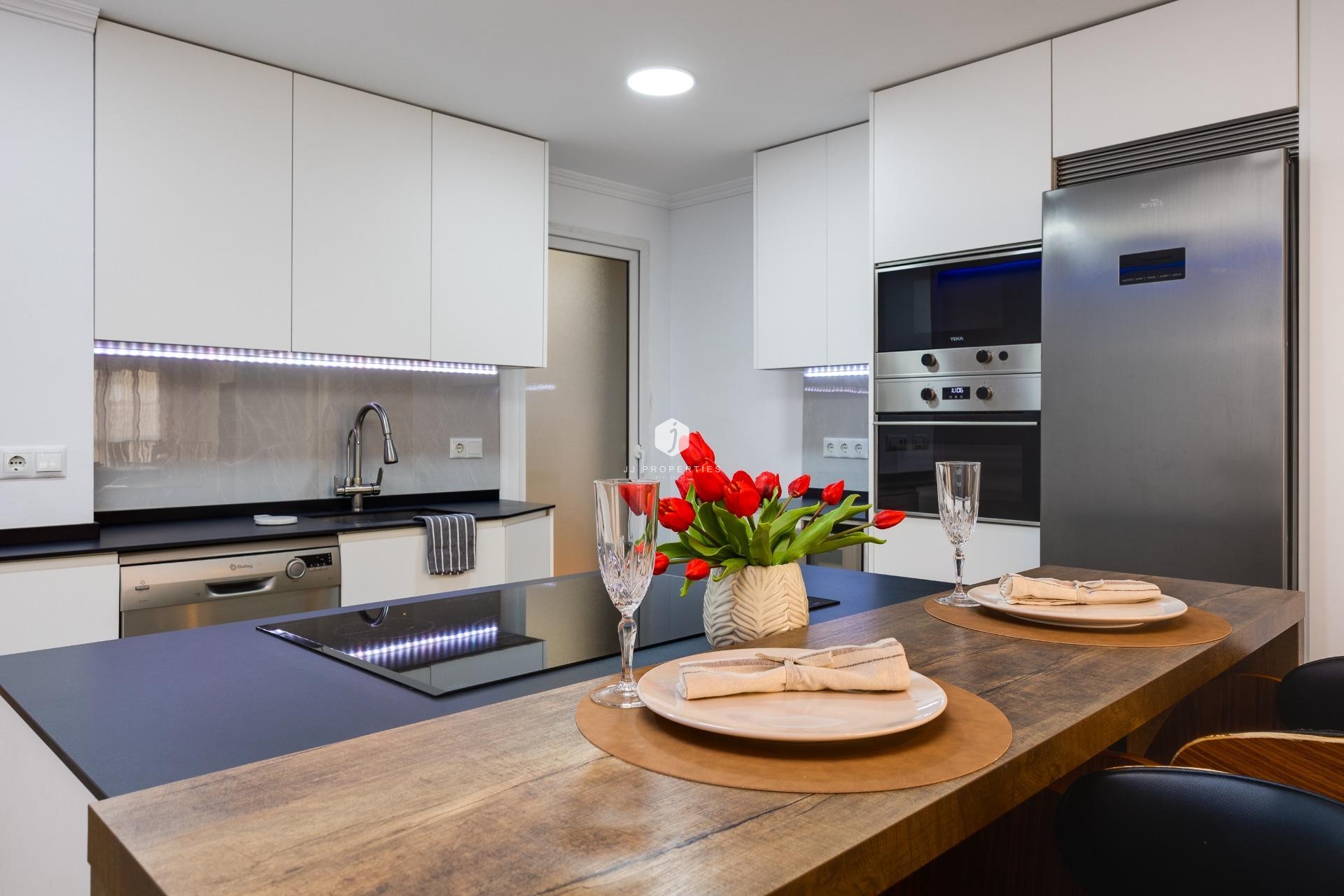 Aus zweiter Hand - Wohnung -
Torrevieja - Centro