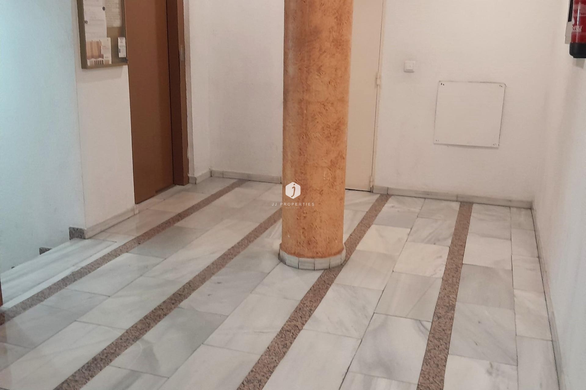 Aus zweiter Hand - Wohnung -
Torrevieja - Centro