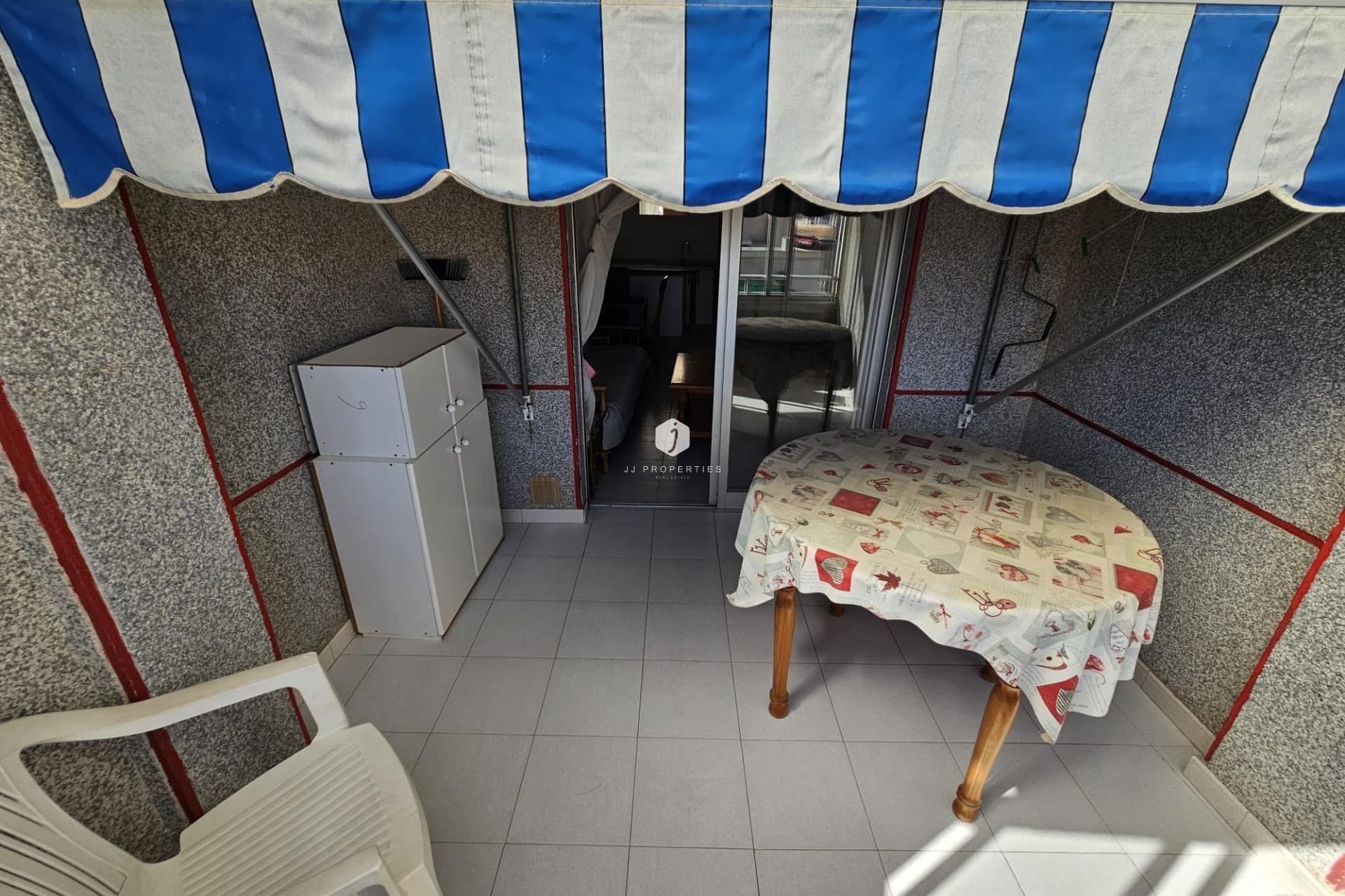 Aus zweiter Hand - Wohnung -
Torrevieja - Centro