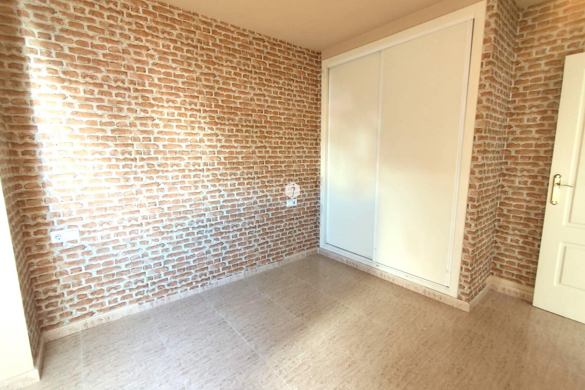 Aus zweiter Hand - Wohnung -
Torrevieja - Centro