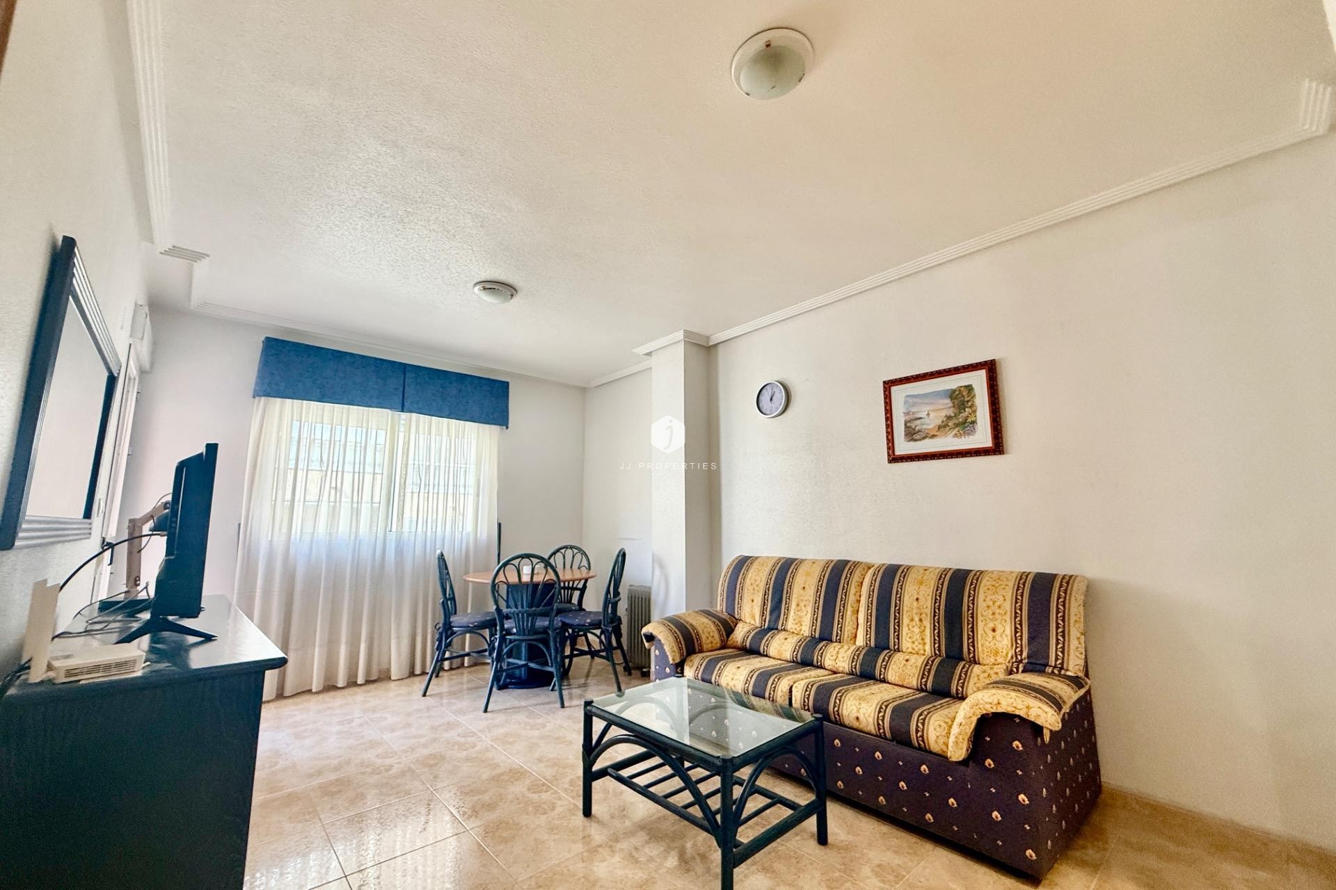 Aus zweiter Hand - Wohnung -
Torrevieja - Centro