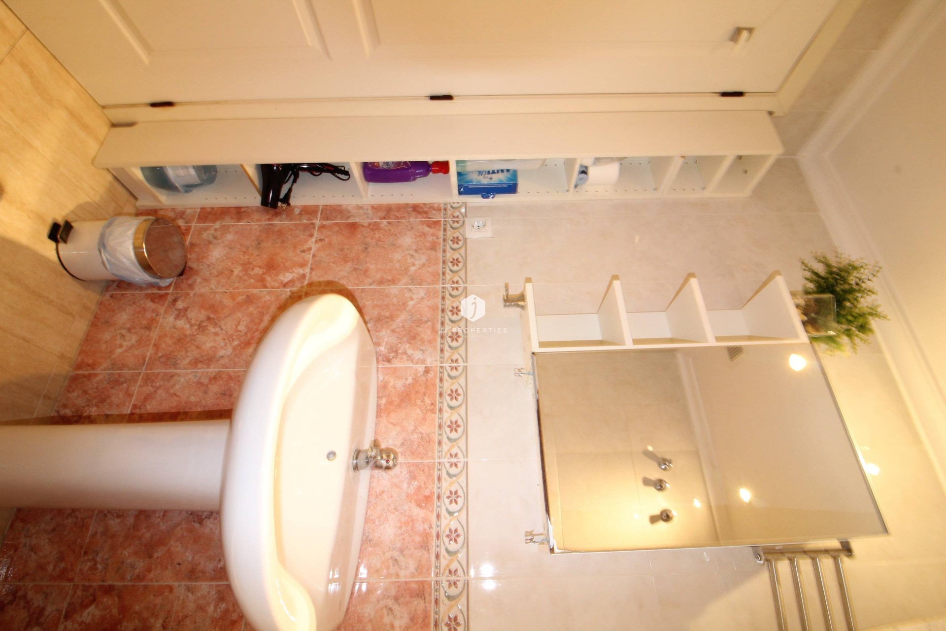 Aus zweiter Hand - Wohnung -
Torrevieja - Centro