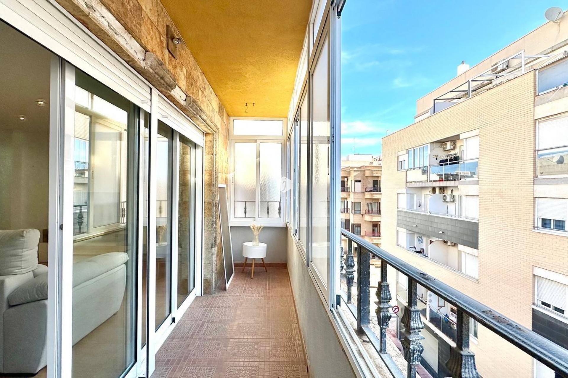 Aus zweiter Hand - Wohnung -
Torrevieja - Centro