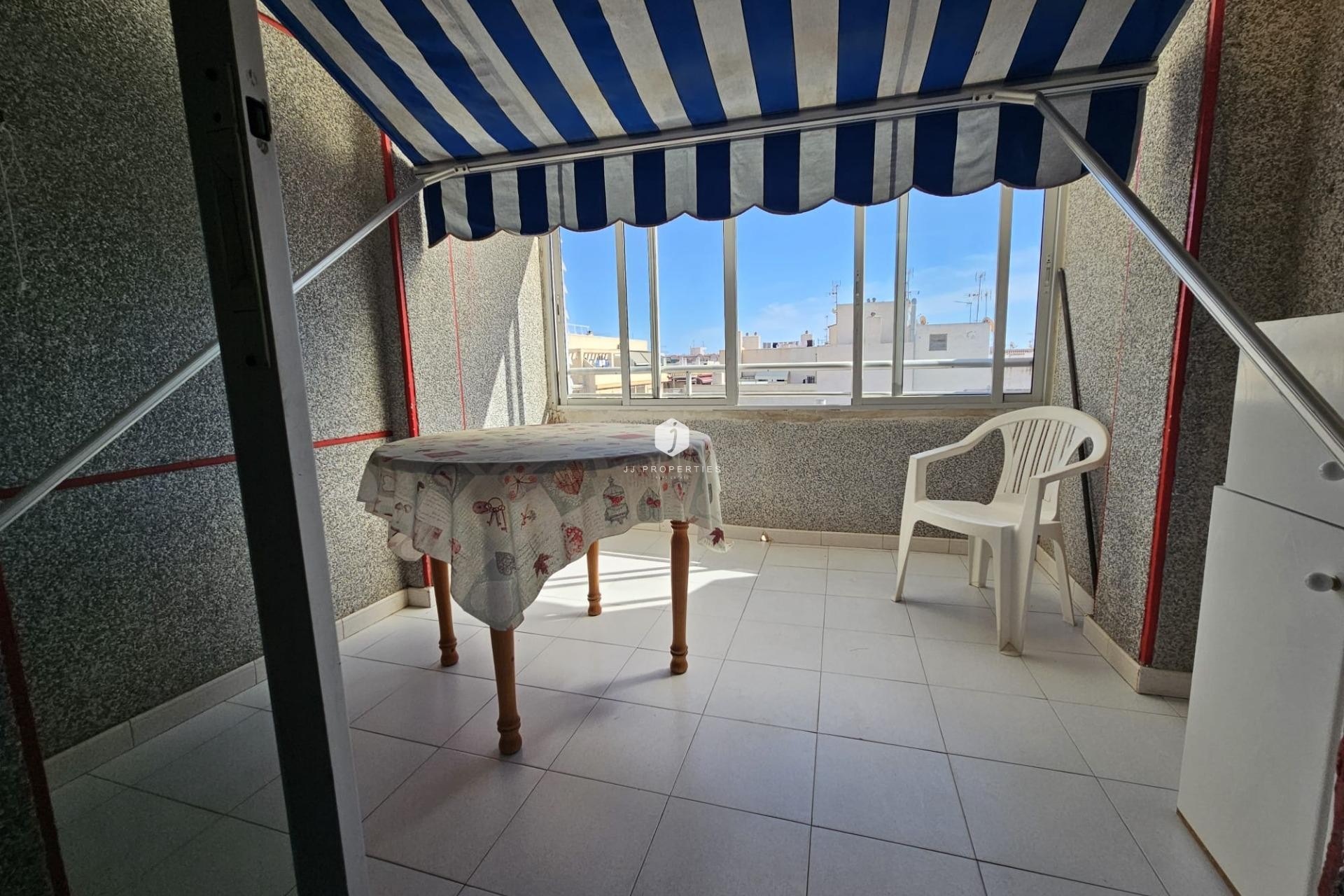 Aus zweiter Hand - Wohnung -
Torrevieja - Centro