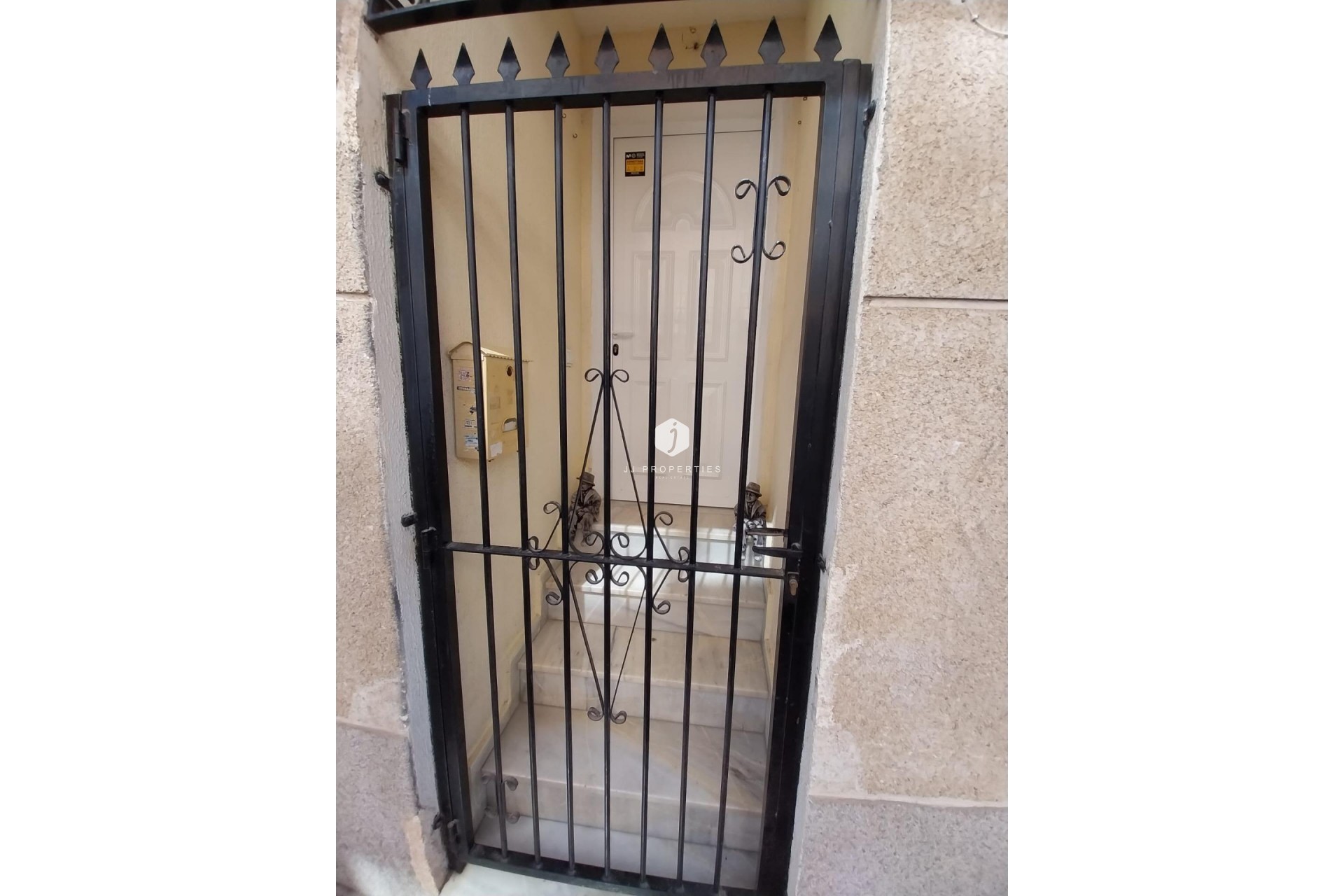 Aus zweiter Hand - Wohnung -
Torrevieja - Centro